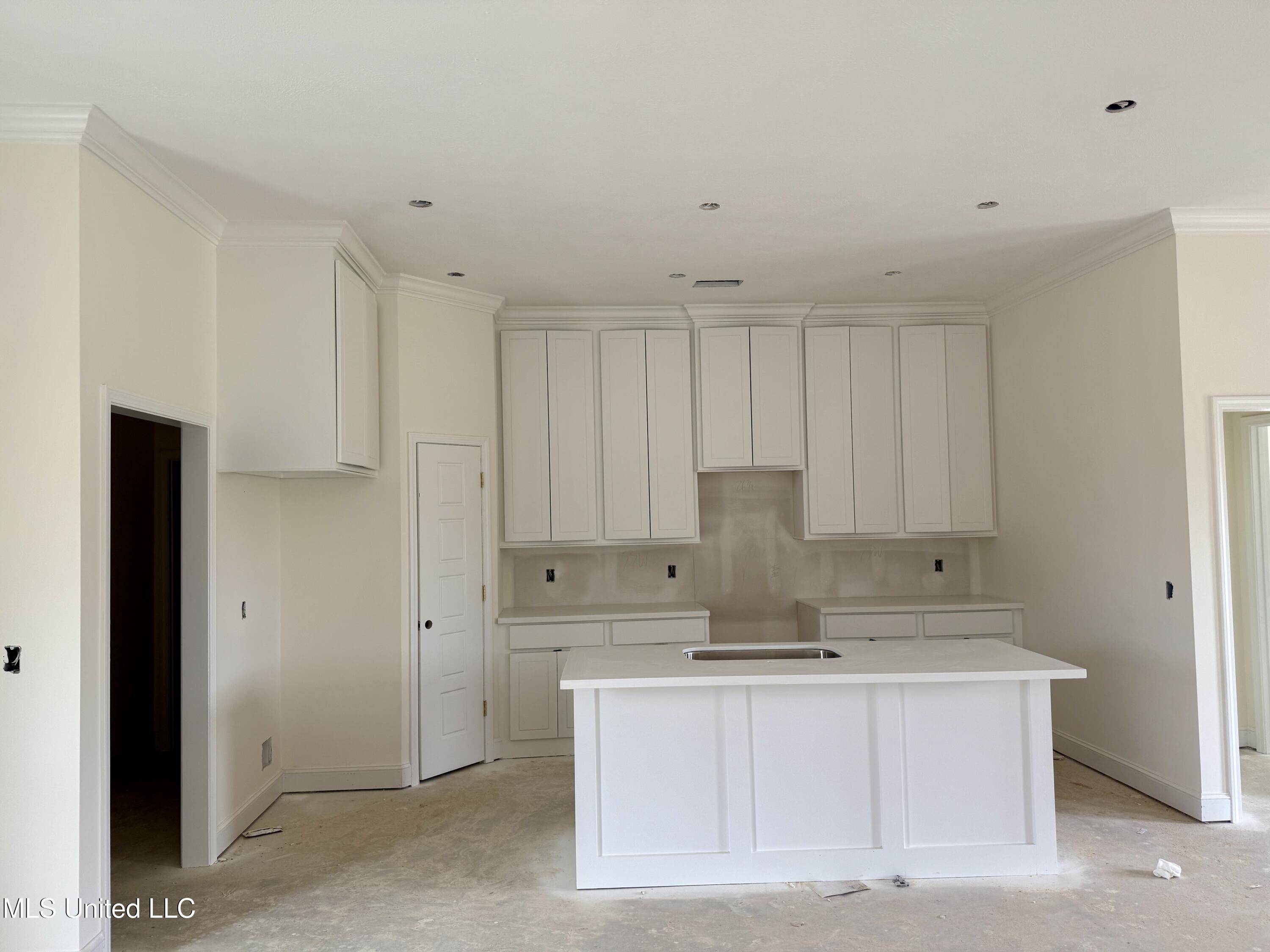 Canton, MS 39046,129 Southern Oak Way