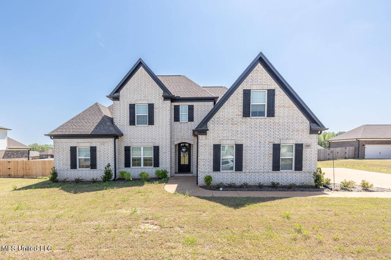 Hernando, MS 38632,7619 Crosswinds Boulevard