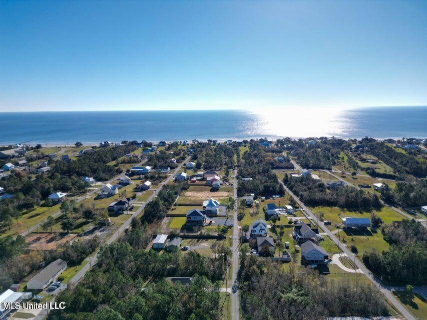 Waveland, MS 39576,1 Sandy St