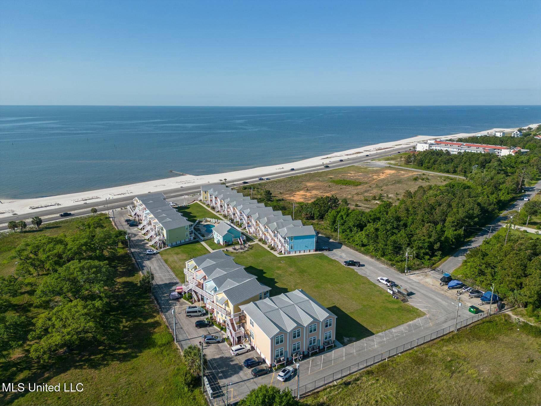 Pass Christian, MS 39571,1515 E Beach Boulevard #117
