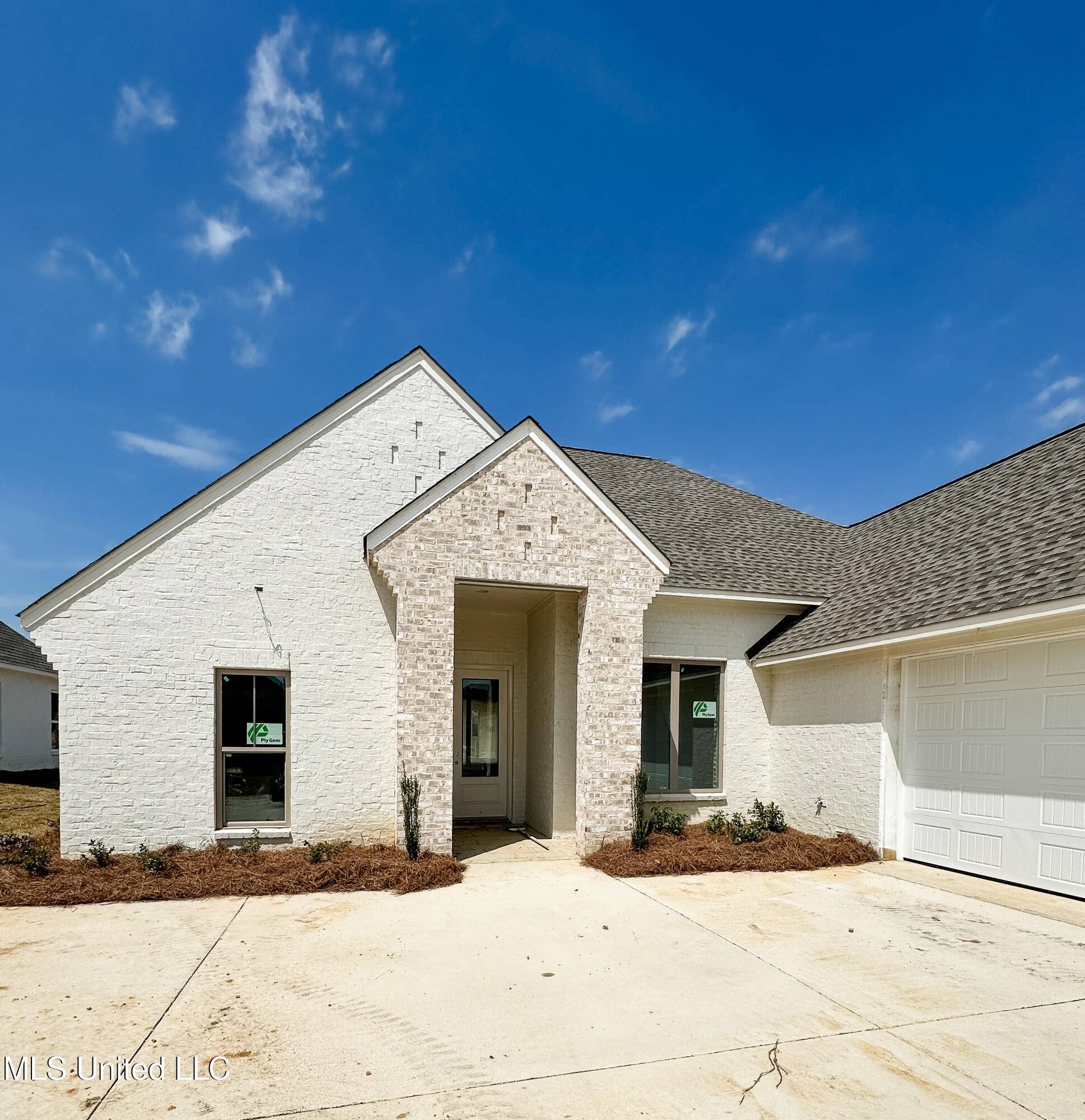 Canton, MS 39046,429 Aurora Circle