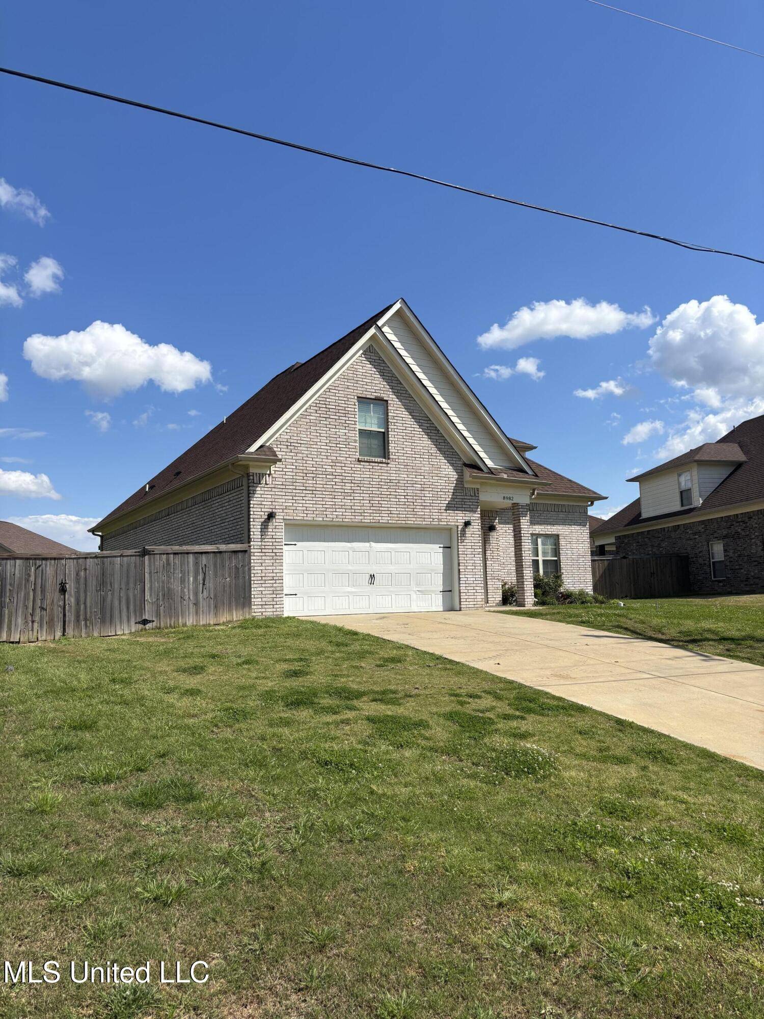 Southaven, MS 38671,8982 Mary Frances Drive