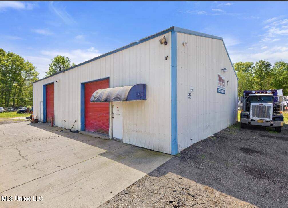 Clinton, MS 39056,1210 Springridge Road