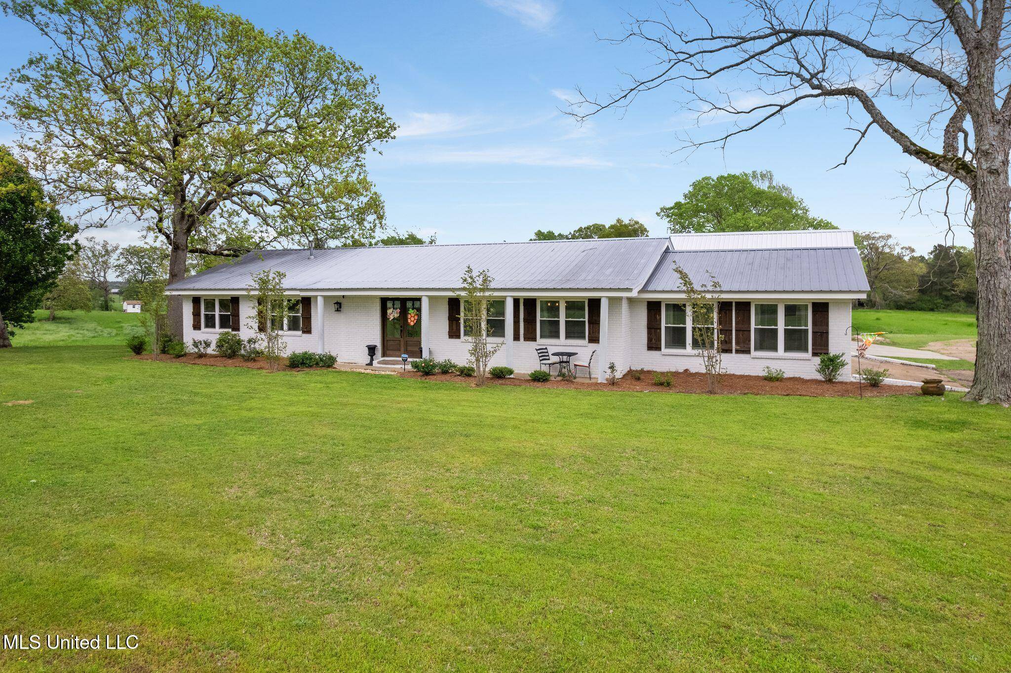 Mount Olive, MS 39119,708 Mt Pleasant Road