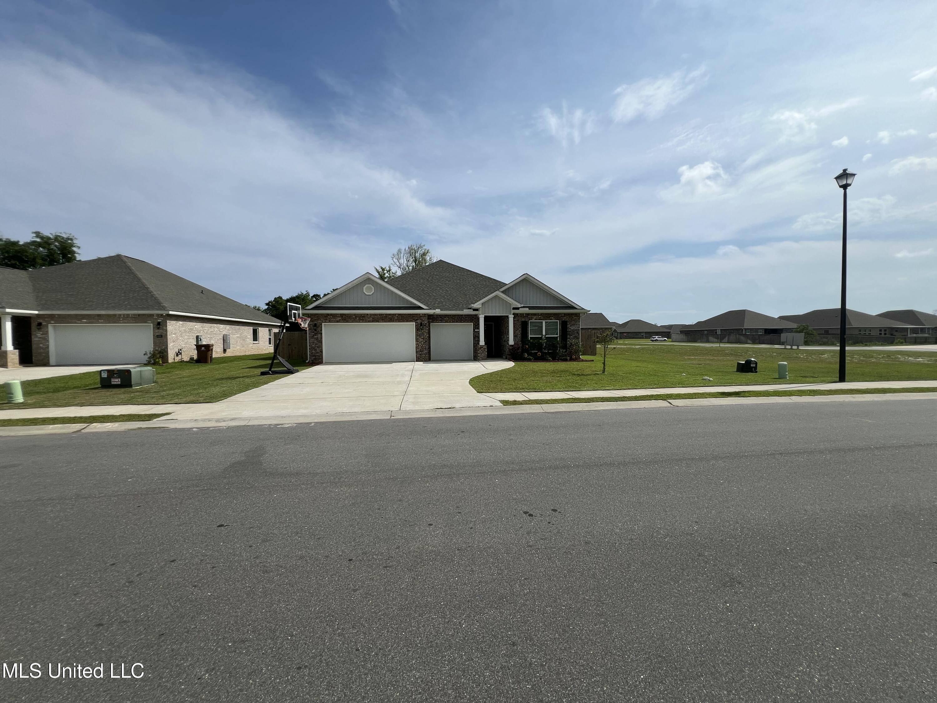 Long Beach, MS 39560,8004 Crawford Drive