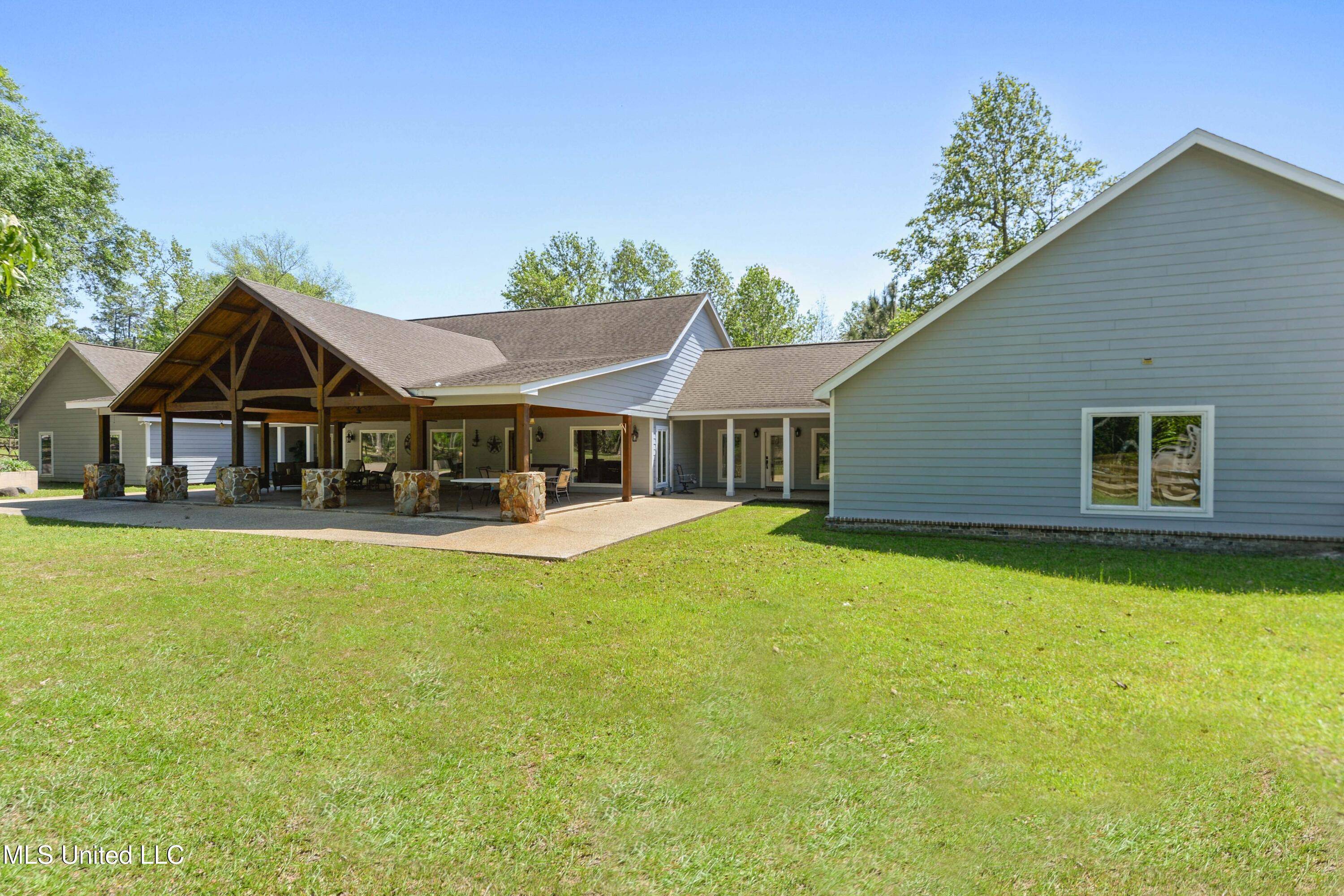 Vancleave, MS 39565,19640 Busby Road