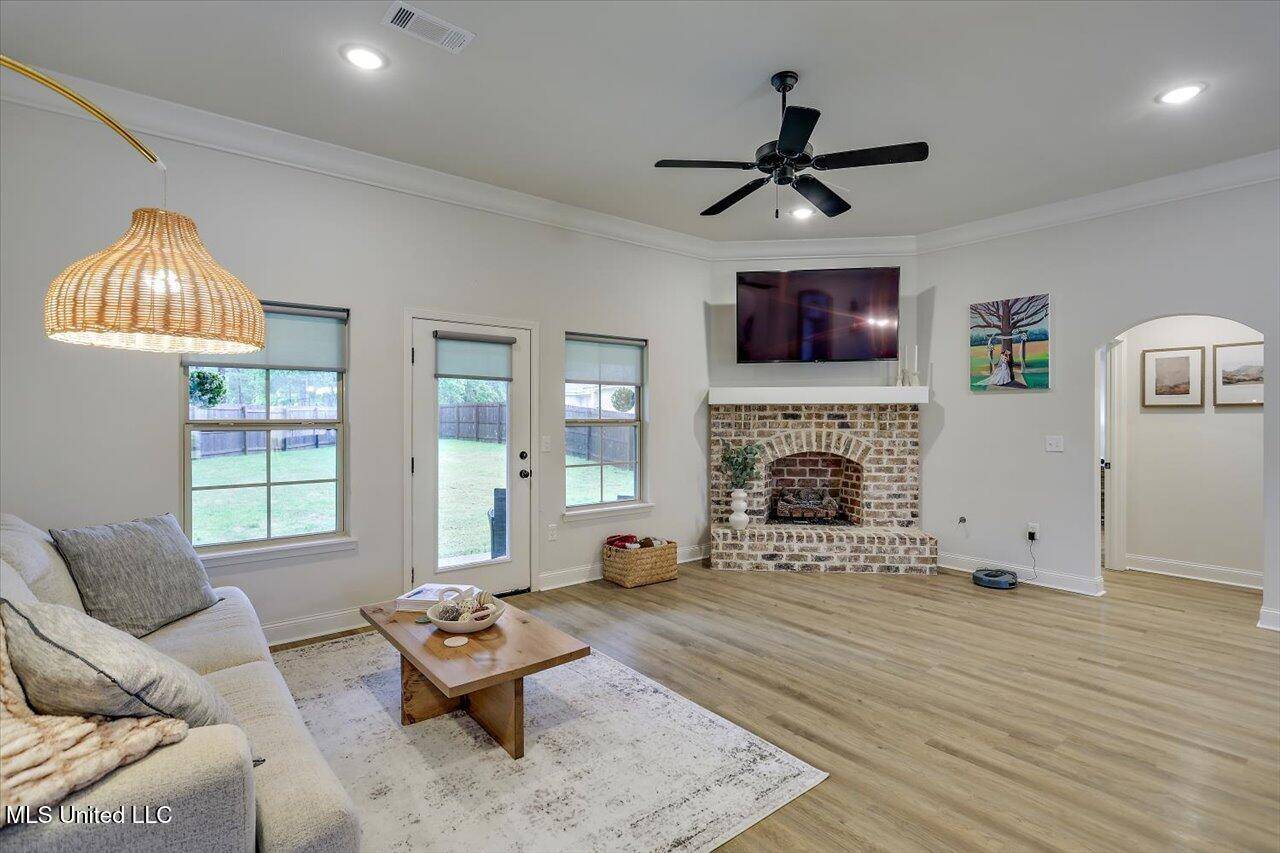 Pearl, MS 39208,467 Silver Hill