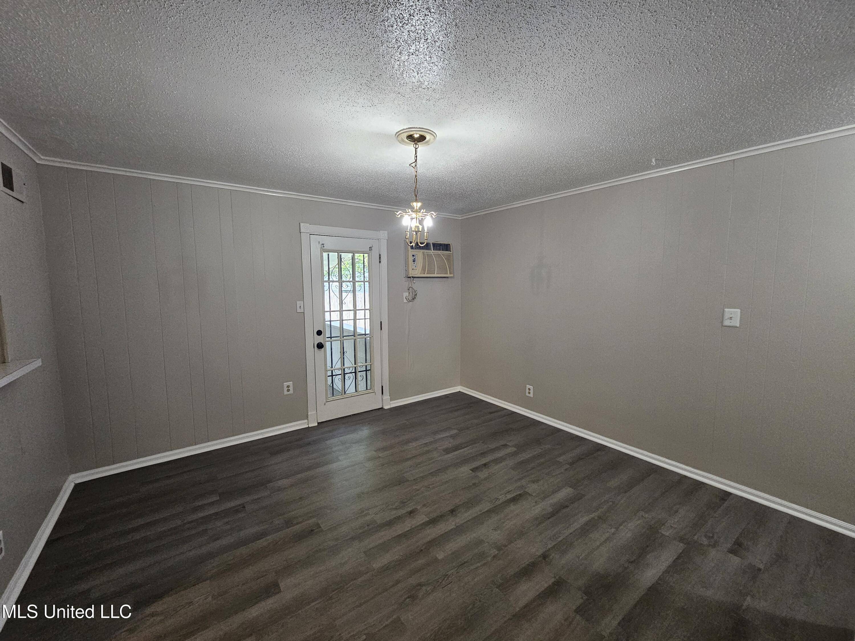 Southaven, MS 38671,8505 W Southaven Circle
