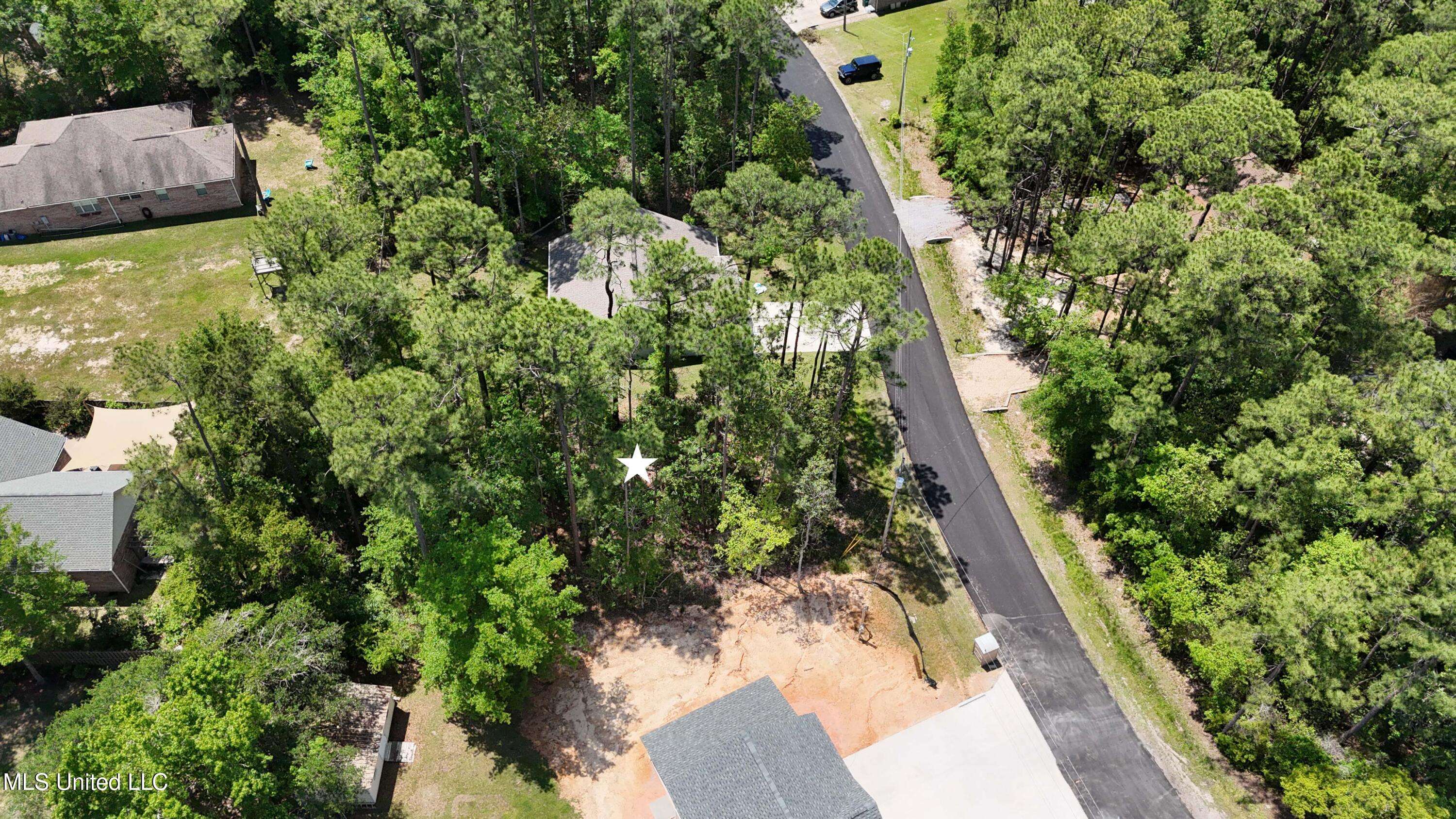 Diamondhead, MS 39525,49 Kaleki Way