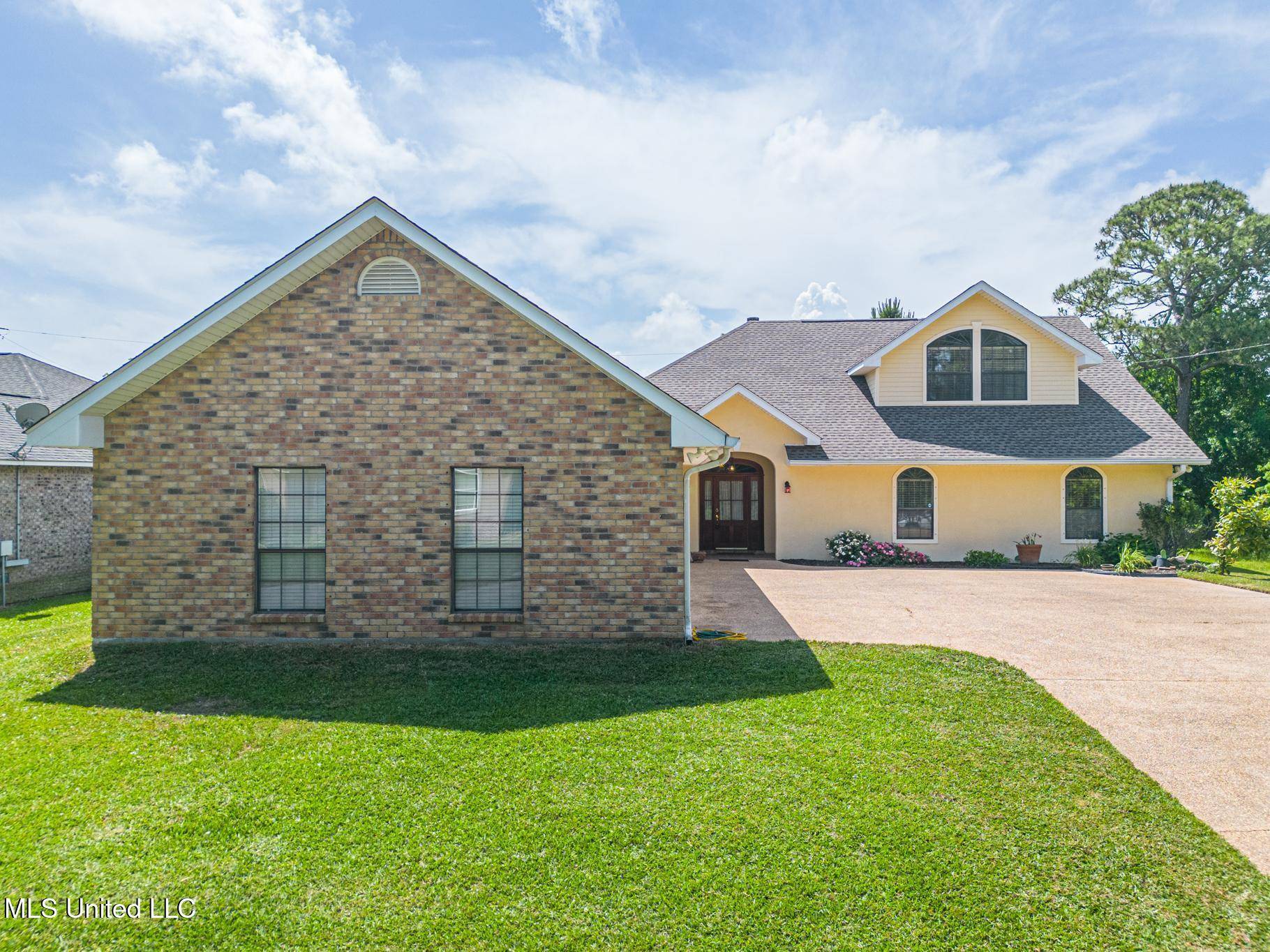 Pass Christian, MS 39571,113 Fernwood Drive