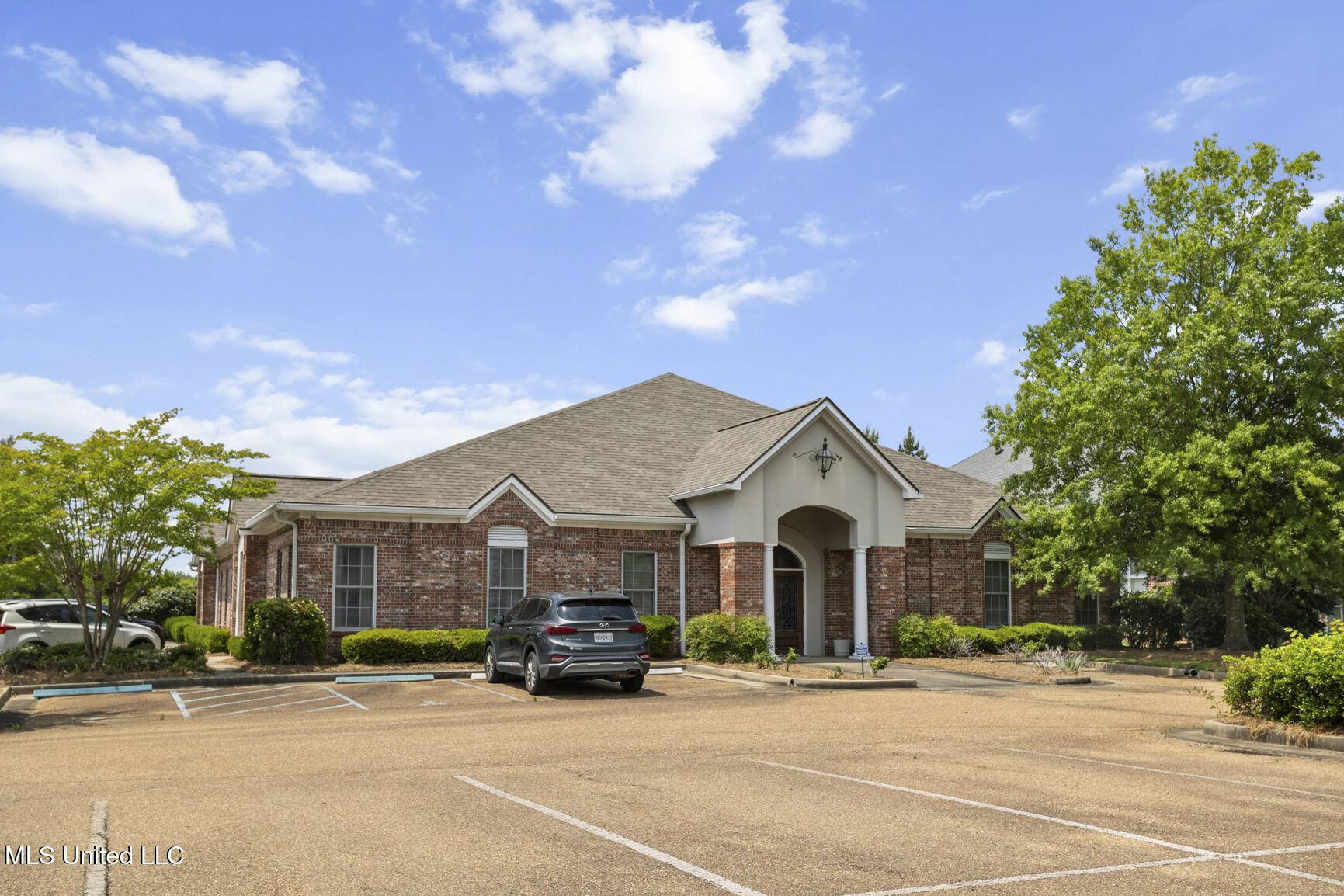 Flowood, MS 39232,7 River Bend Place Place