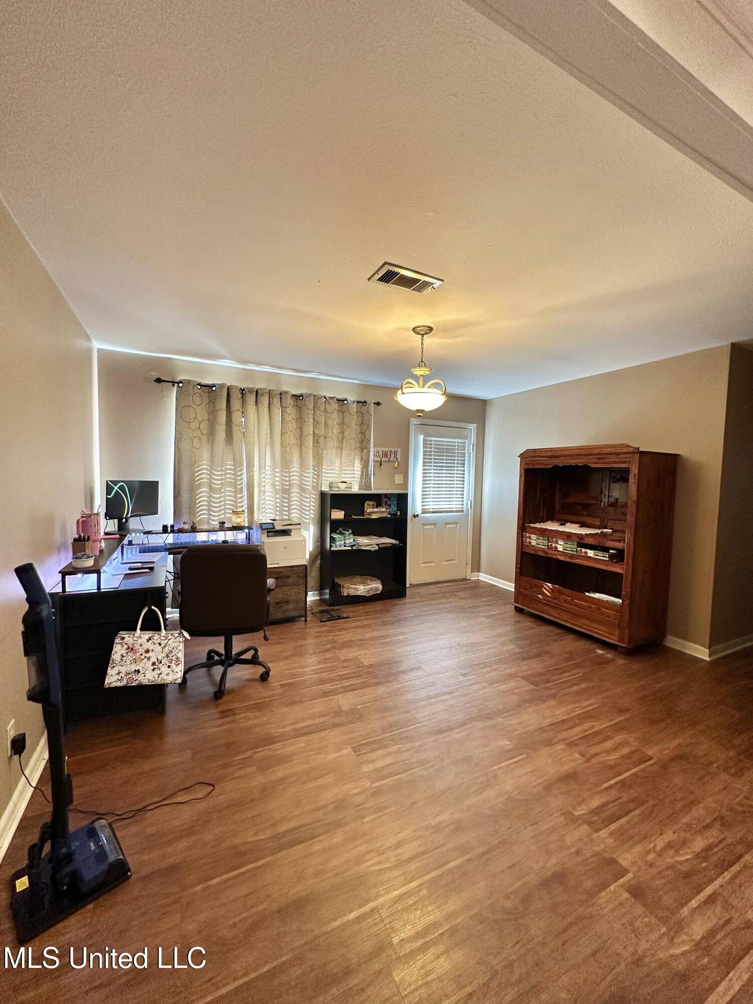 Vidalia, LA 71373,1107 Apple Street
