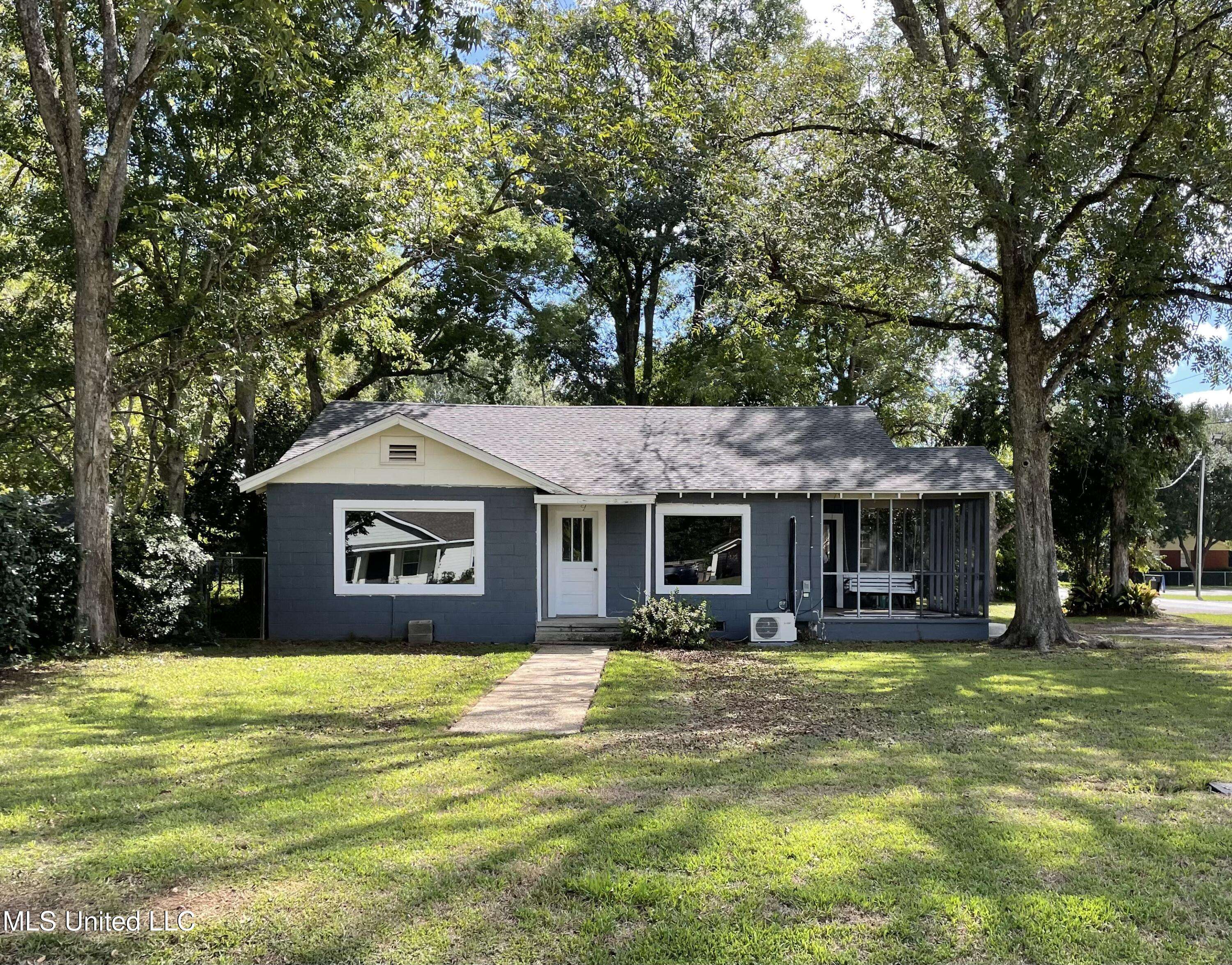 Lucedale, MS 39452,18 Eubanks