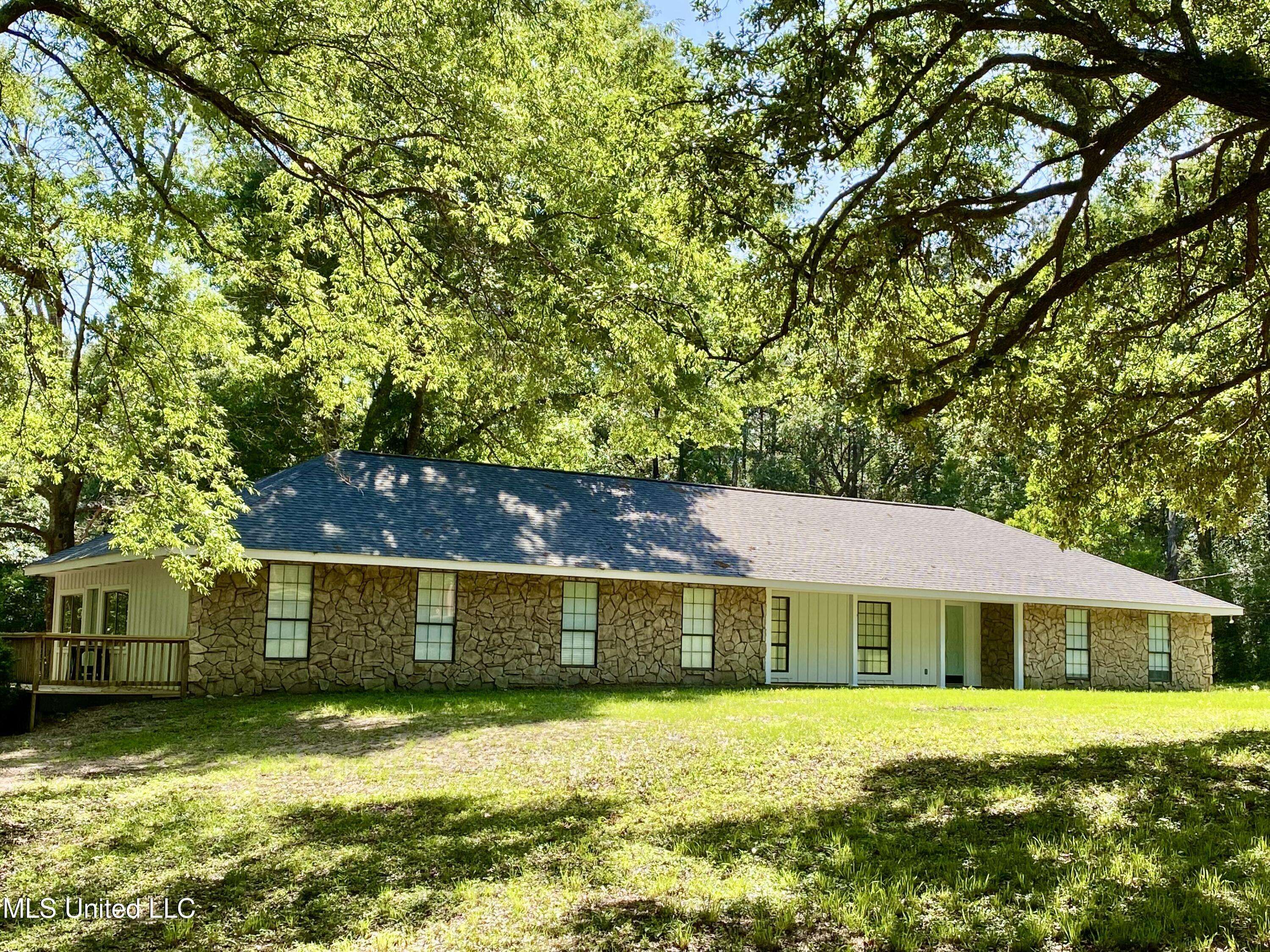 Picayune, MS 39466,256 Lake David Drive