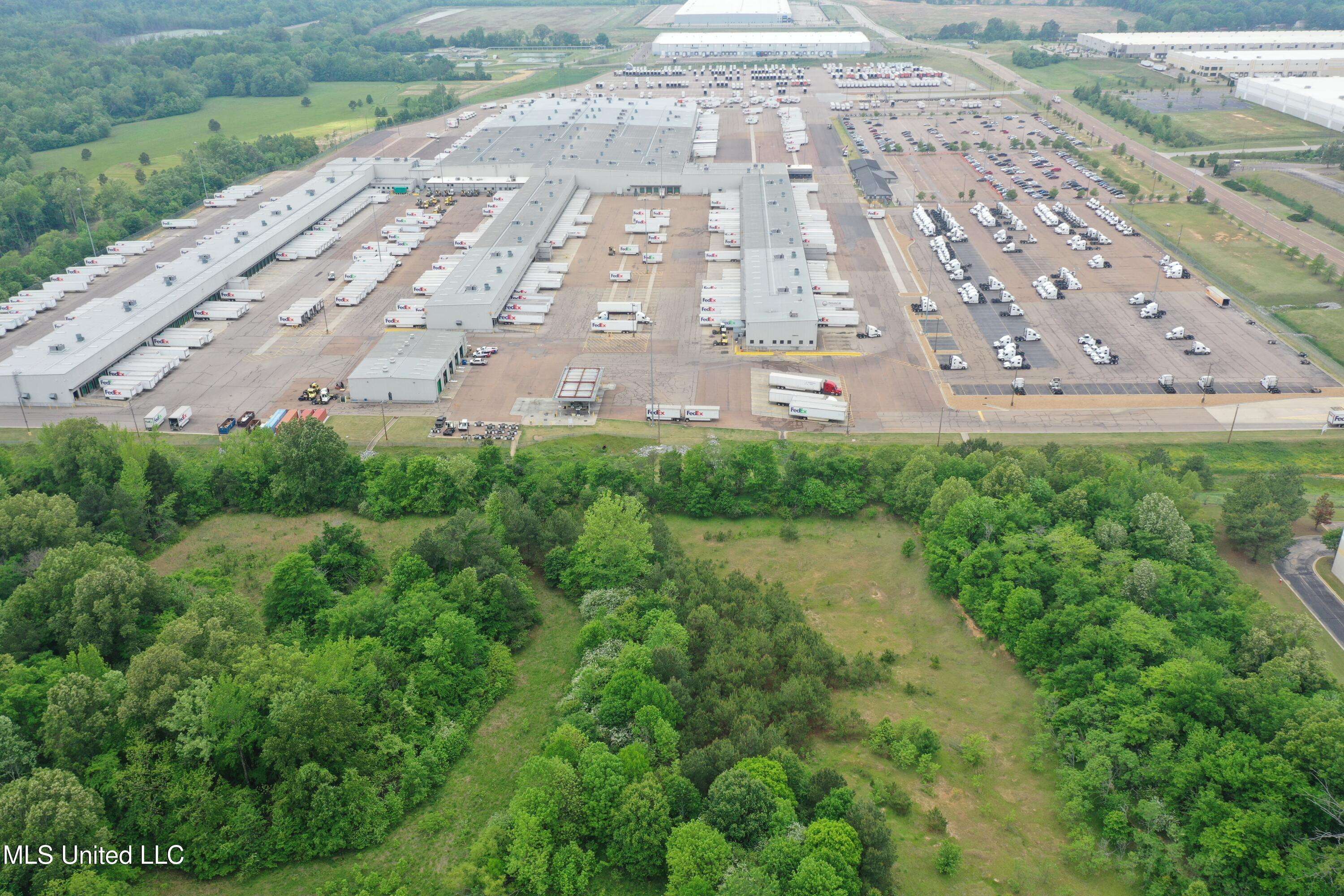 Olive Branch, MS 38654,5427 N Highway 305