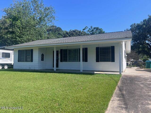 Ocean Springs, MS 39564,404 Woody Circle