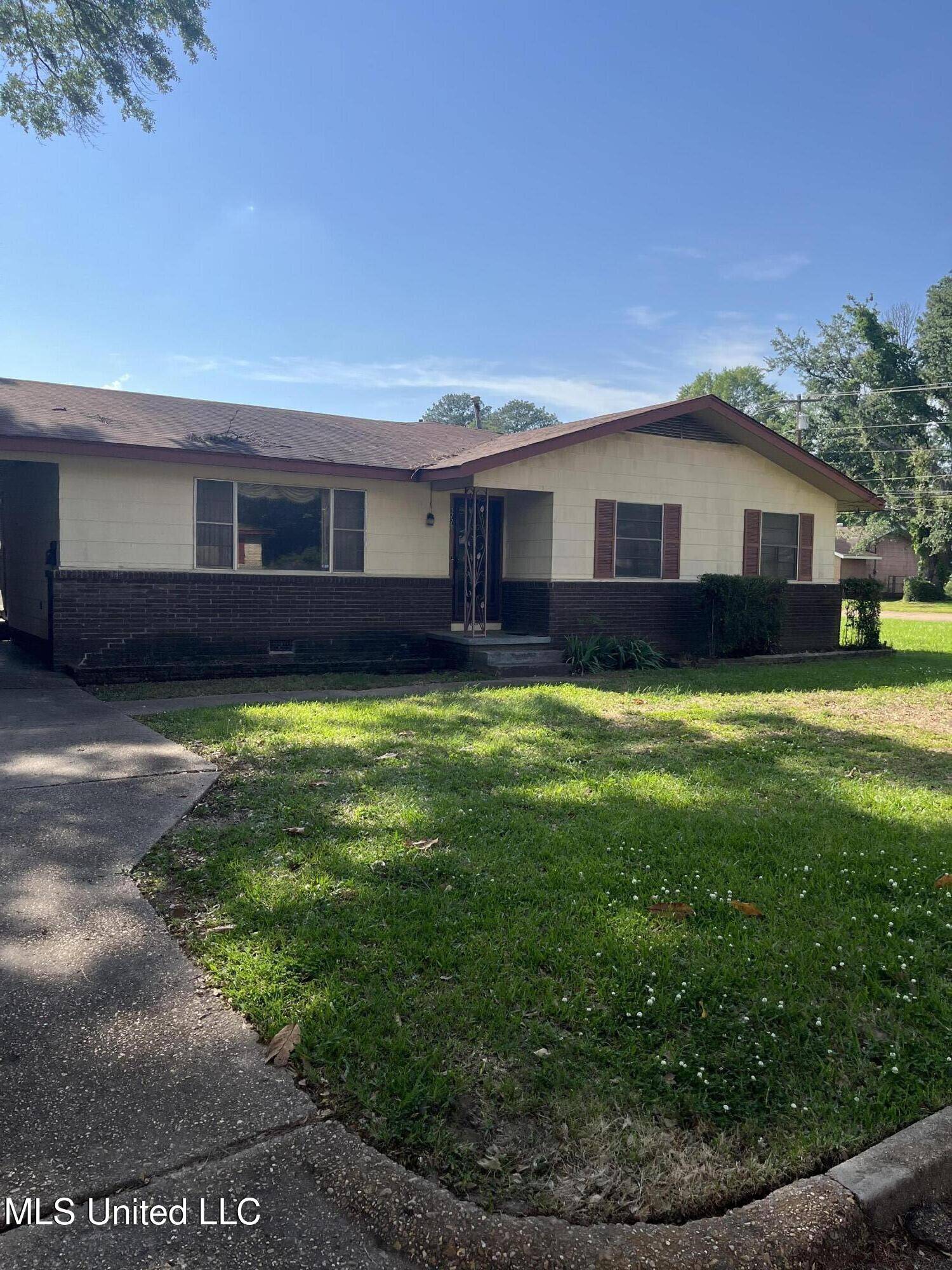 Jackson, MS 39213,3771 Terrell Avenue