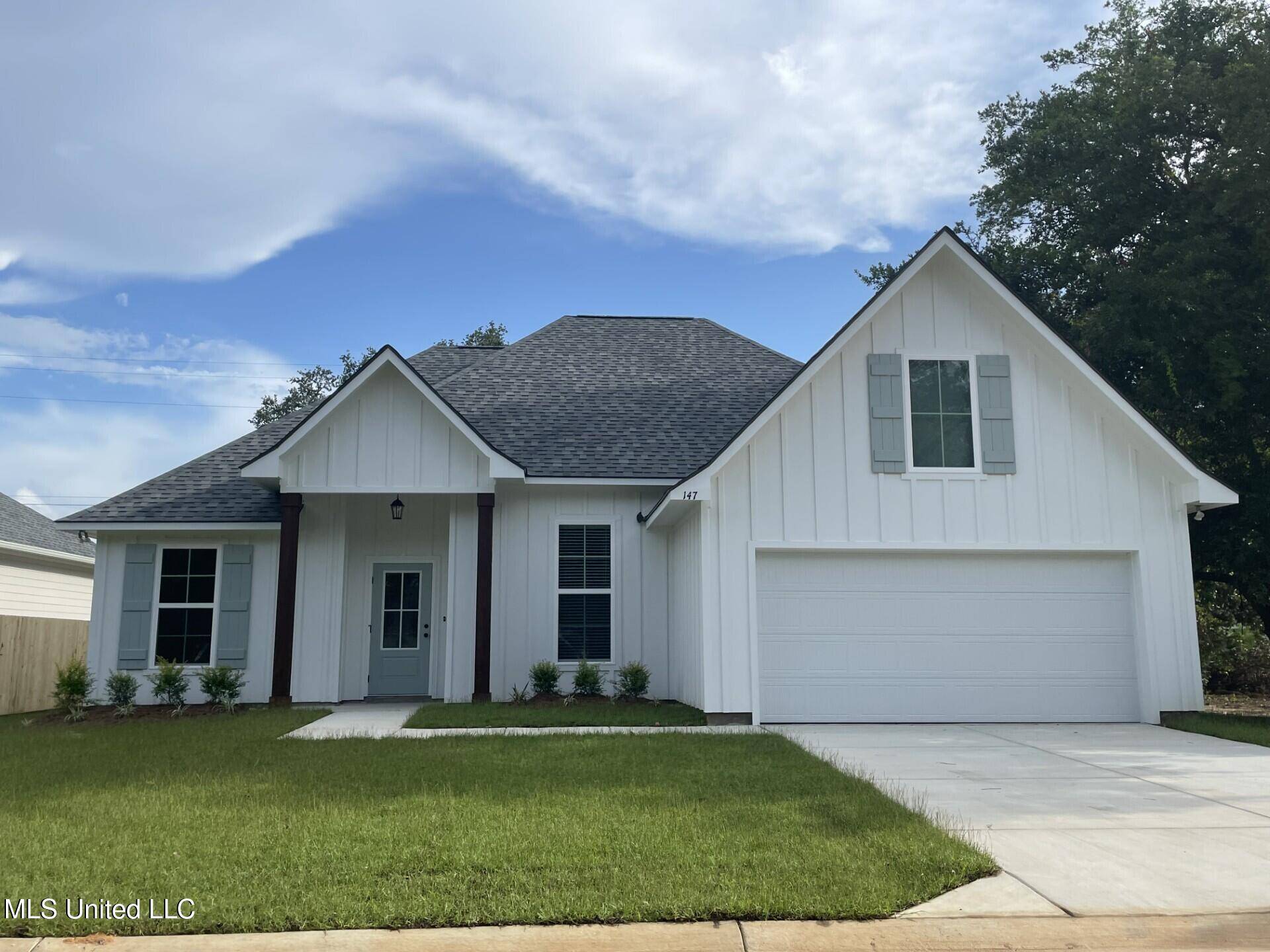 Bay Saint Louis, MS 39520,147 Le Moyne Street