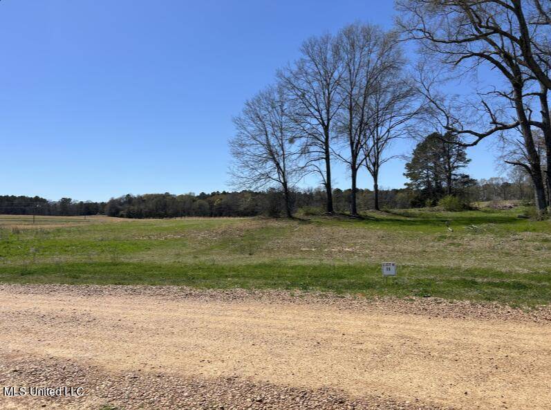Benton, MS 39039,88 Village Circle