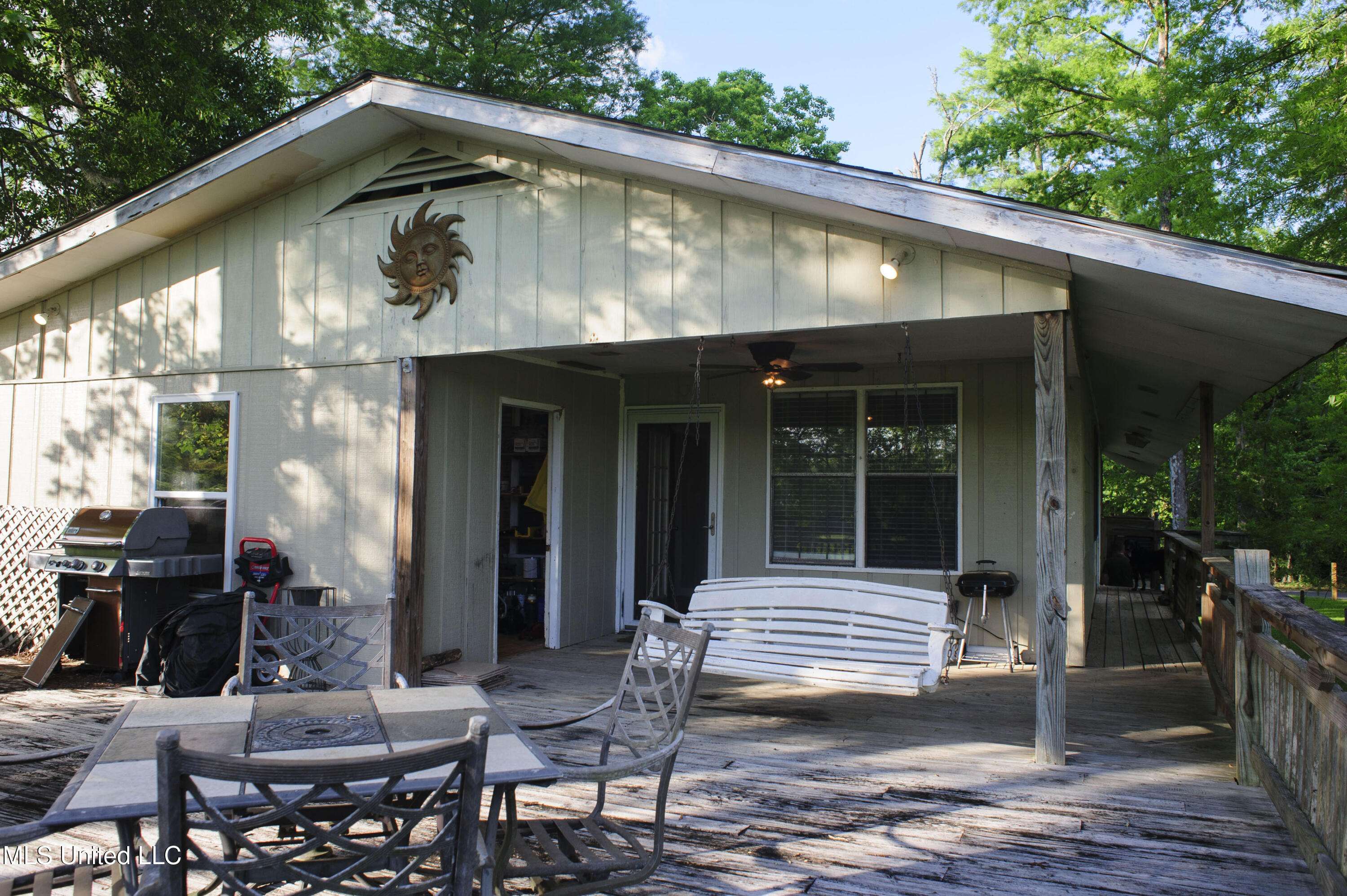Moss Point, MS 39562,1639 Pascagoula River Road Road