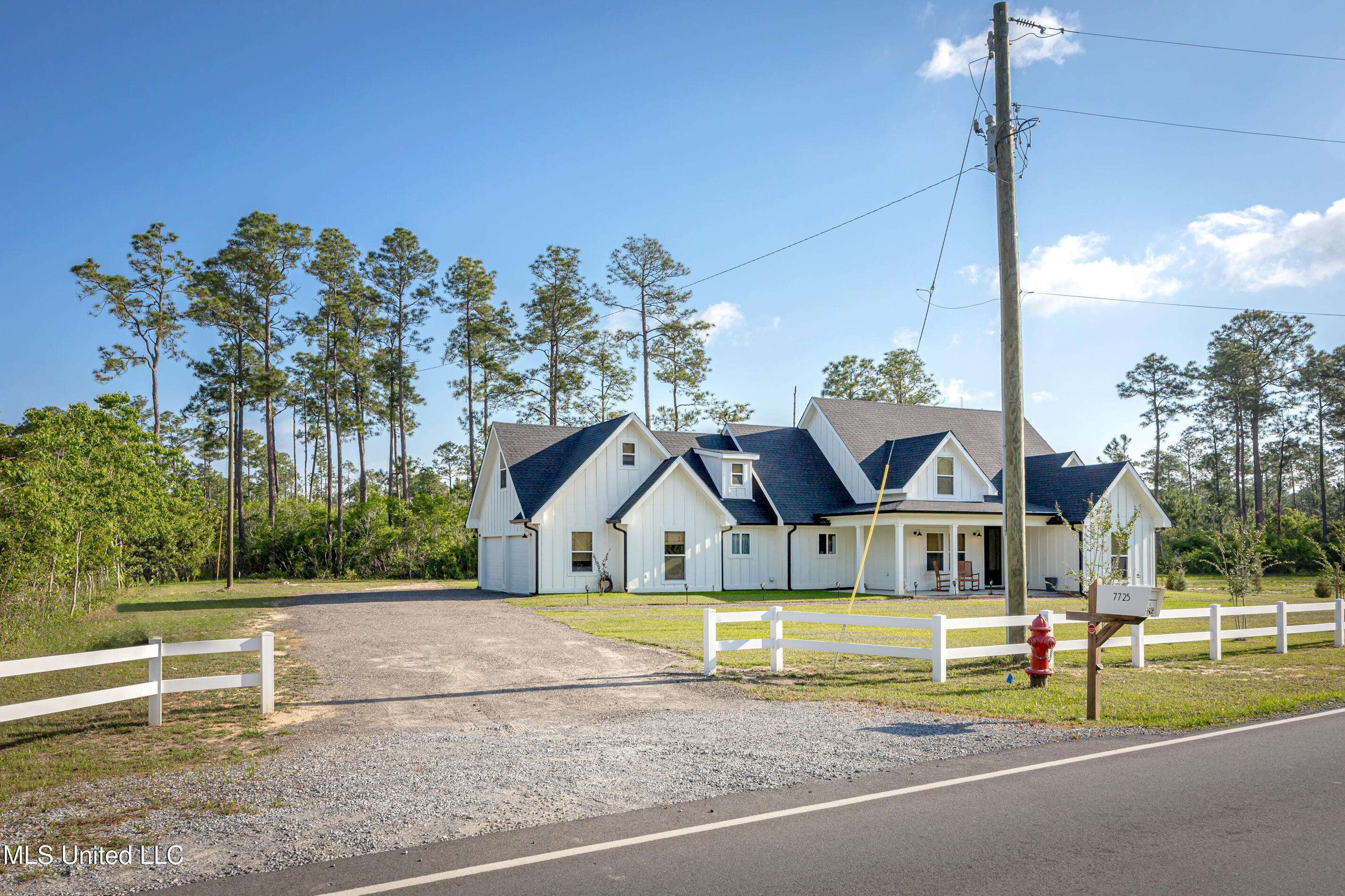 Ocean Springs, MS 39564,7725 Old Fort Bayou Road
