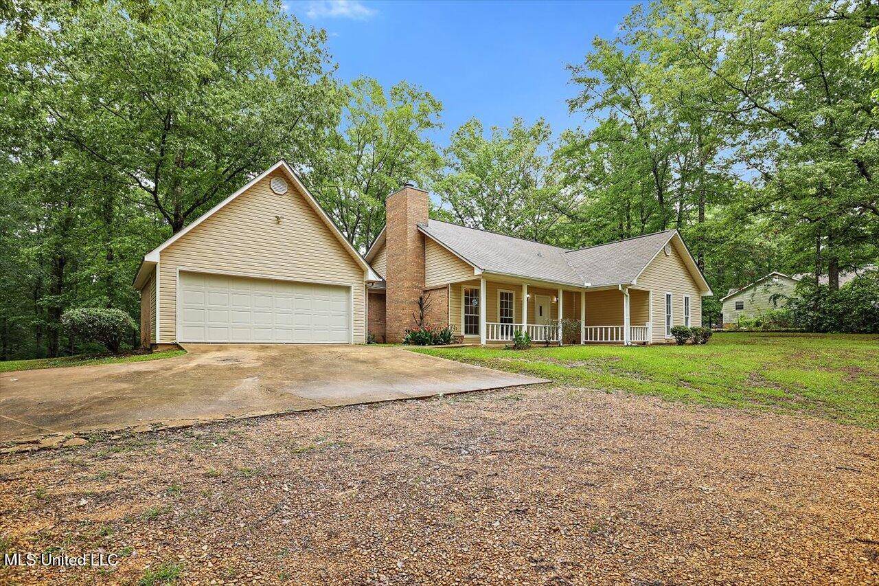 Terry, MS 39170,1554 Orchard Wood Road