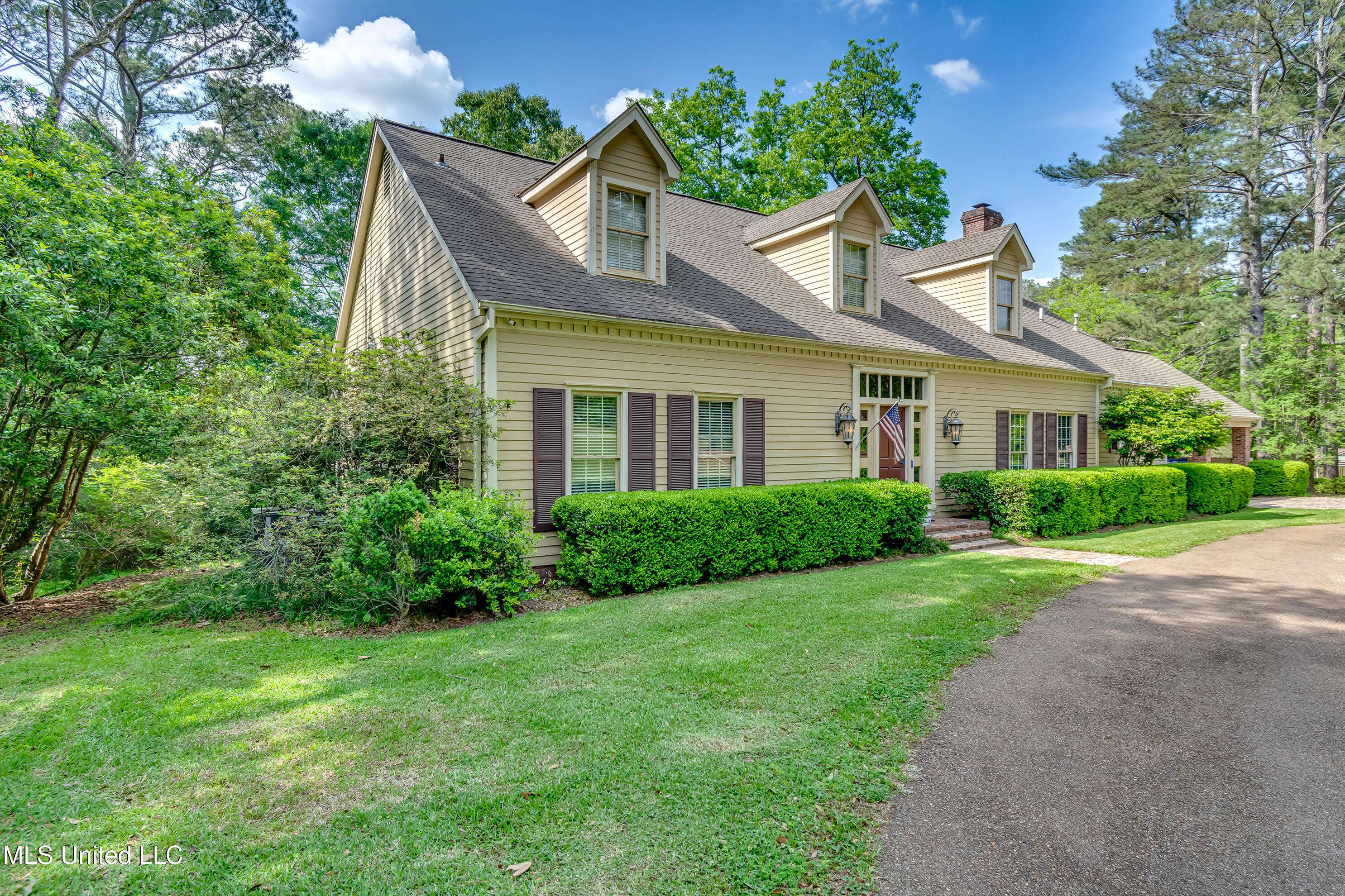 Yazoo City, MS 39194,7 Woodlawn Drive