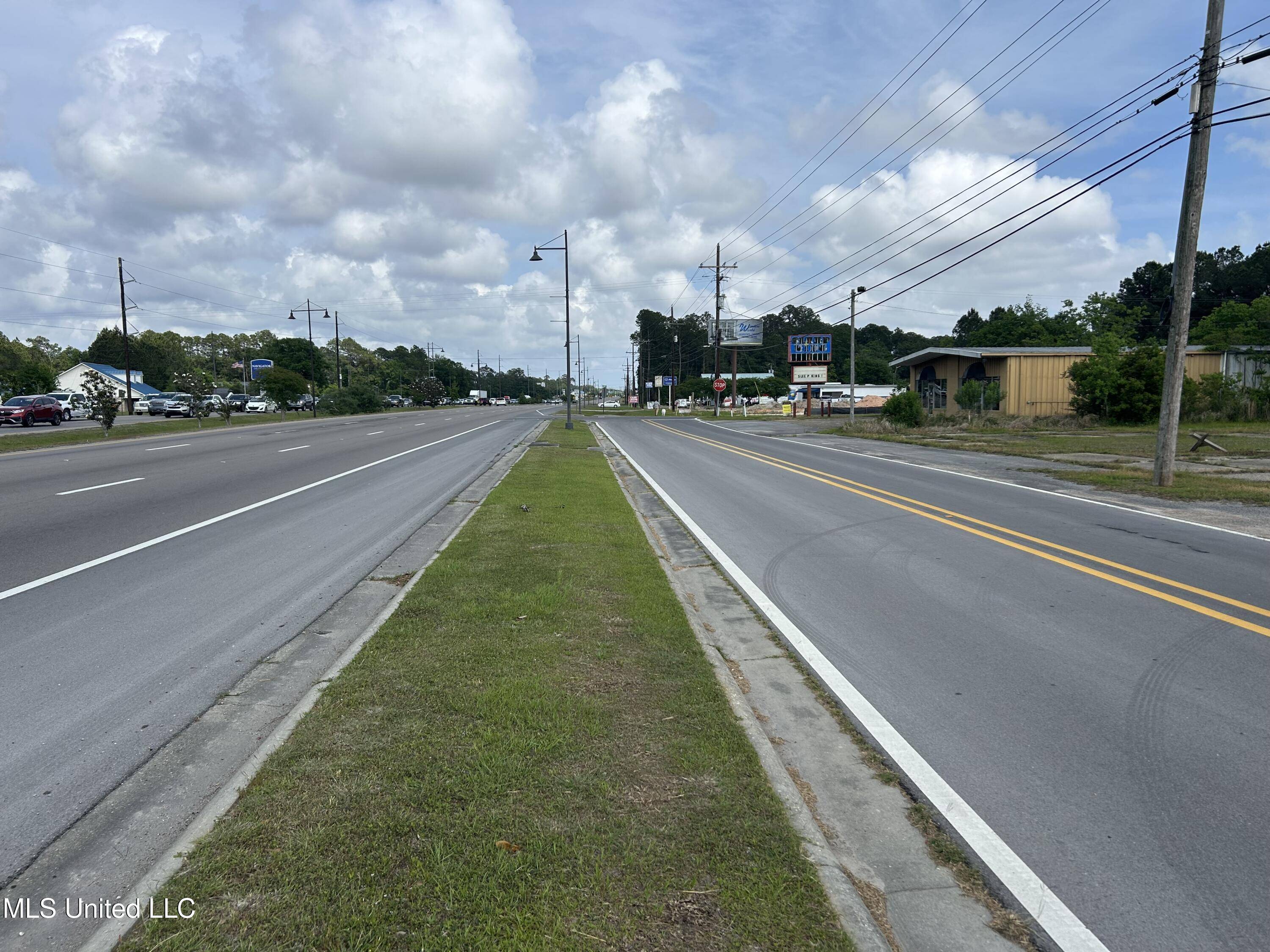 Gautier, MS 39553,1917 Highway 90