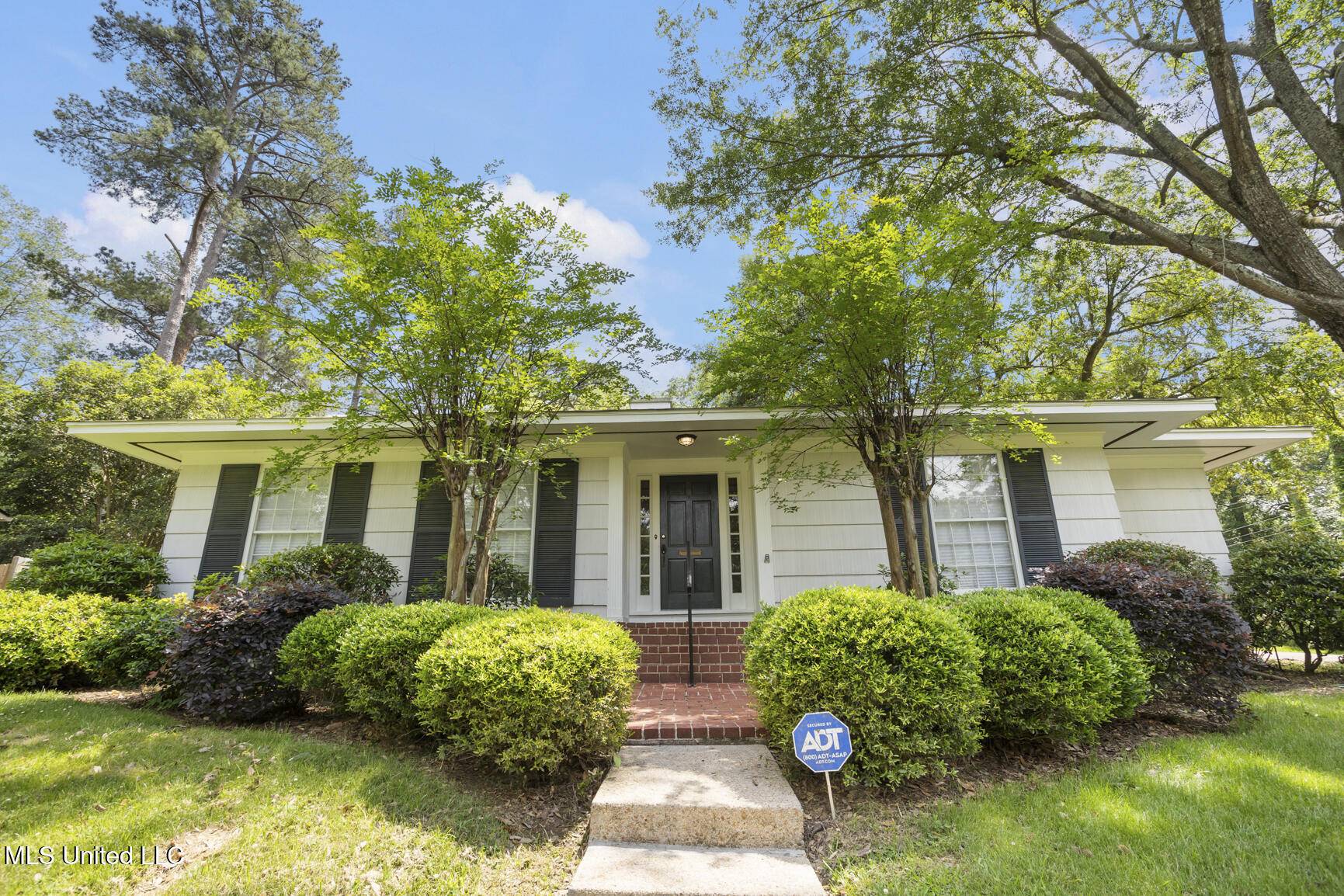 Jackson, MS 39211,1401 Robert Drive