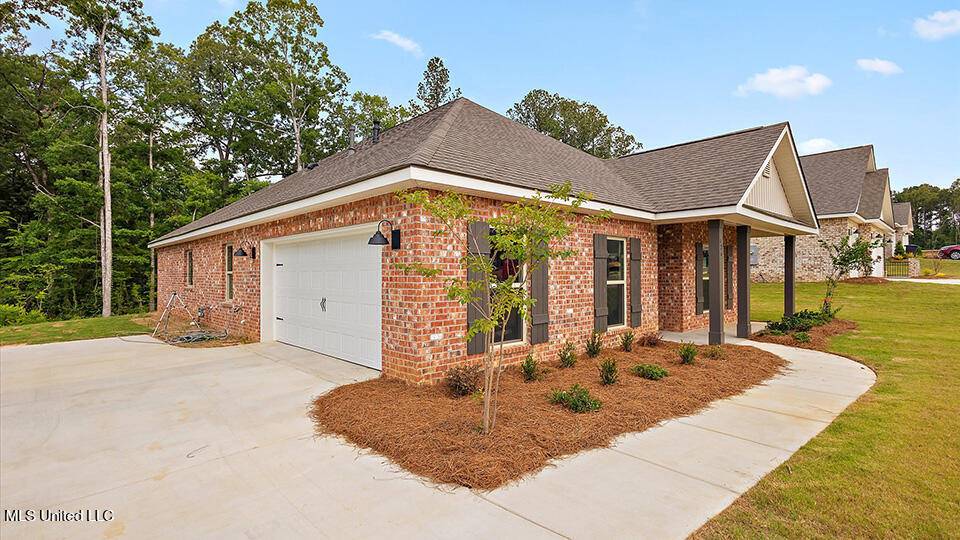 Pearl, MS 39208,425 Piney Dr