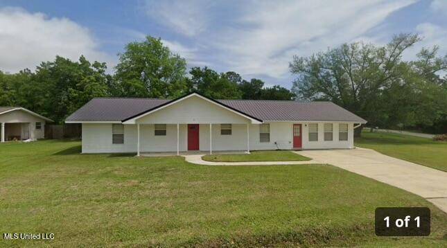 Waveland, MS 39576,120 Lakeside Drive