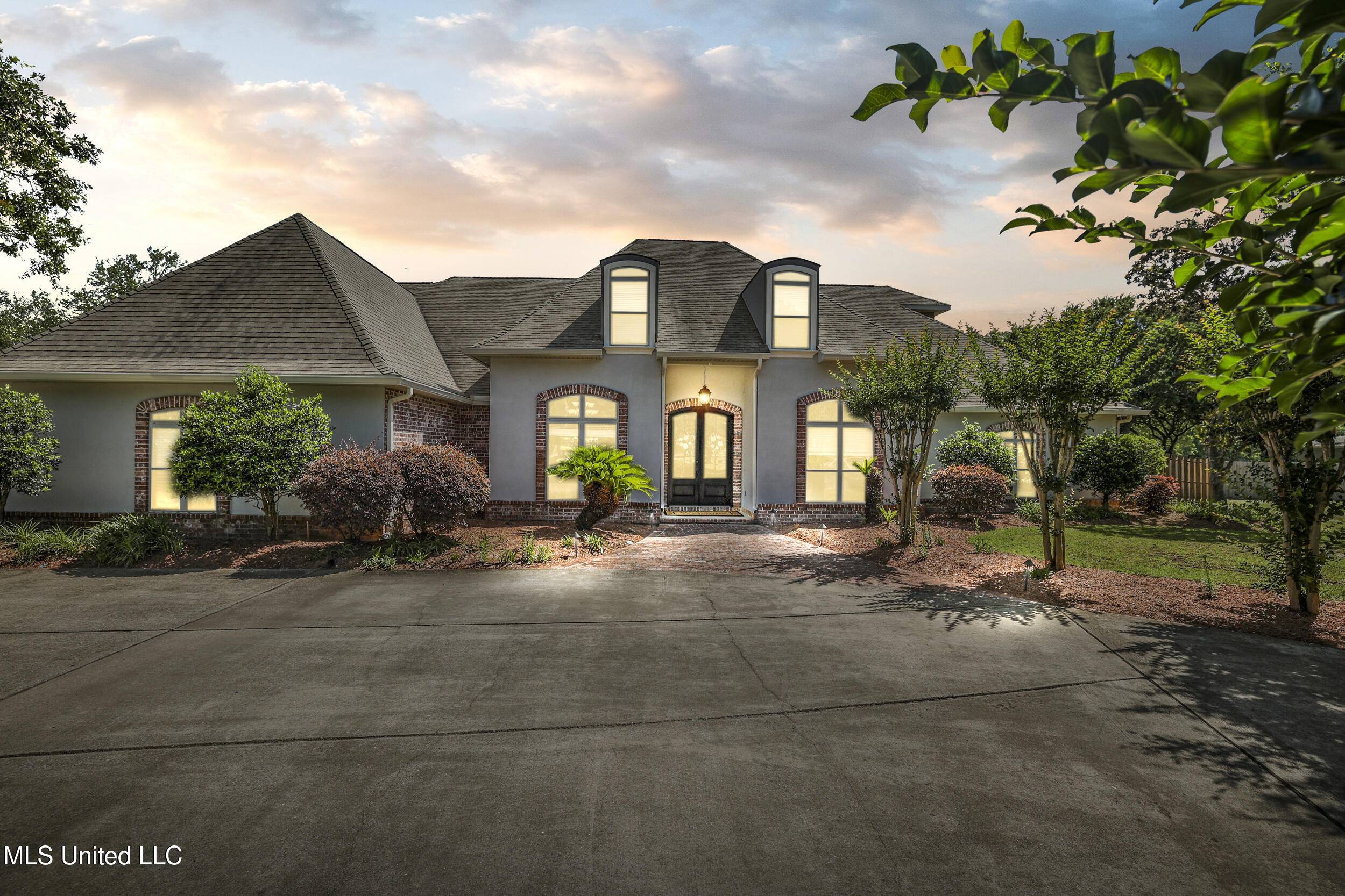 Ocean Springs, MS 39564,1914 Shelby Lane