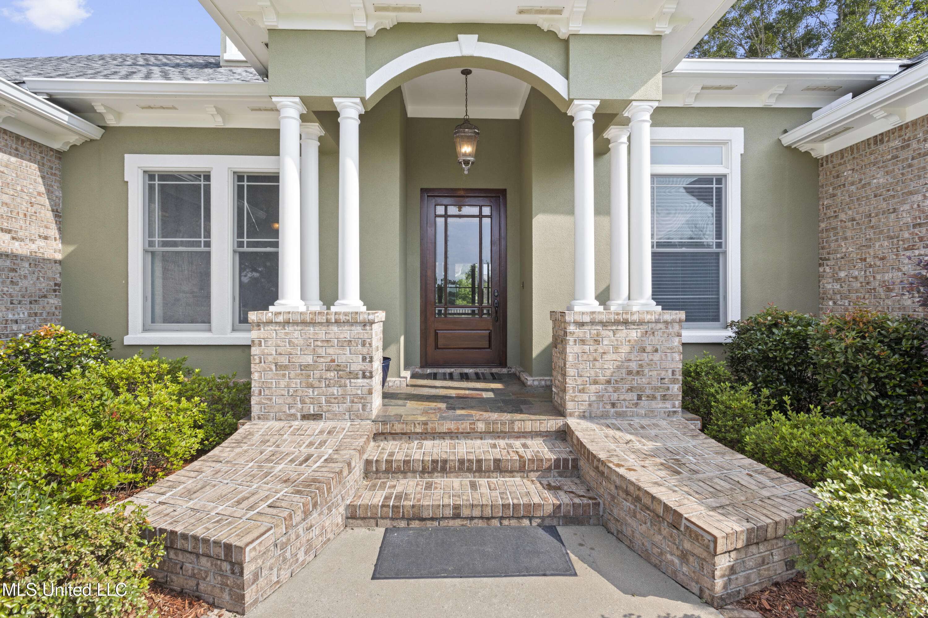 Gulfport, MS 39503,12240 Lake Forest Dr.