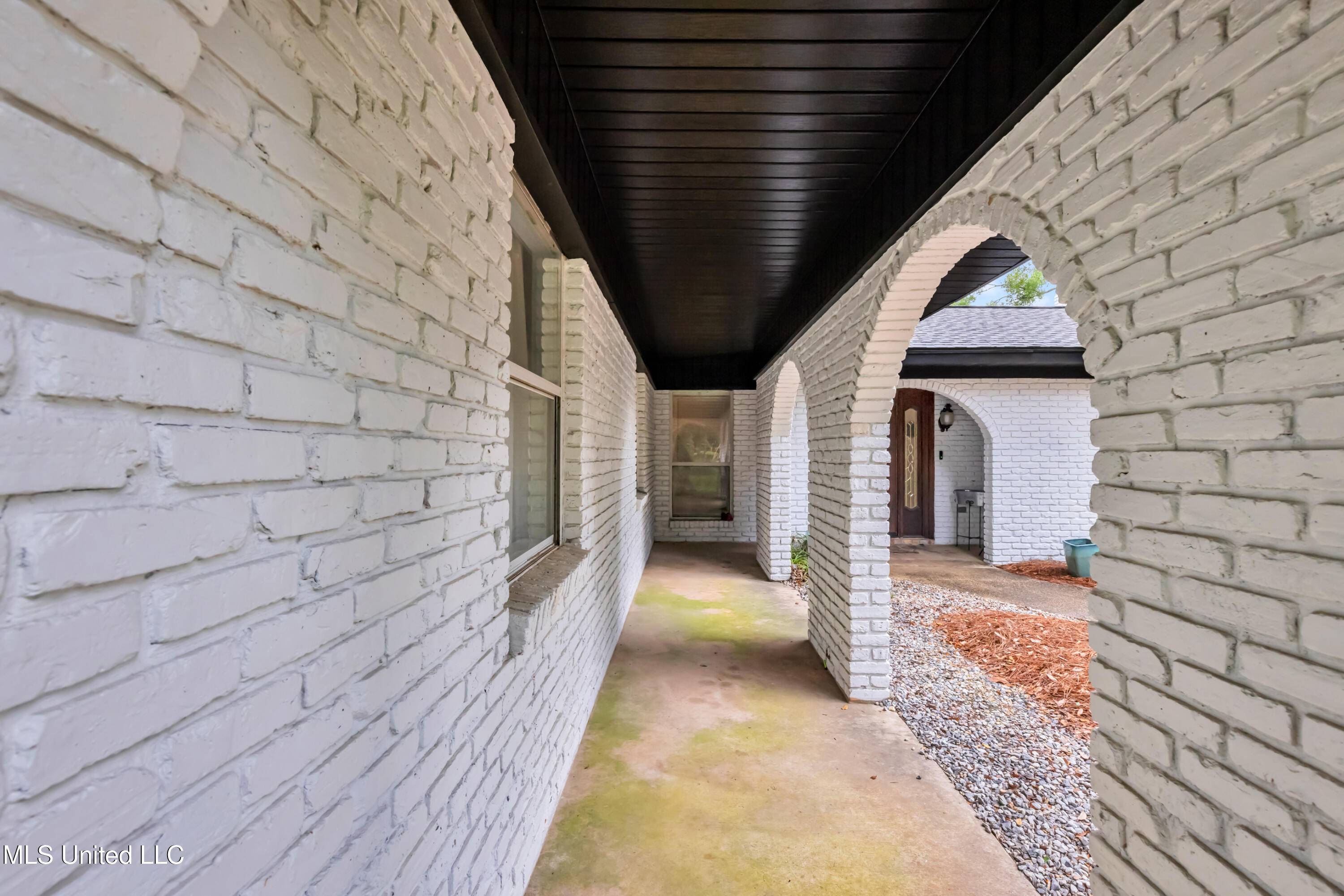 Ocean Springs, MS 39564,3225 Red Bluff Circle