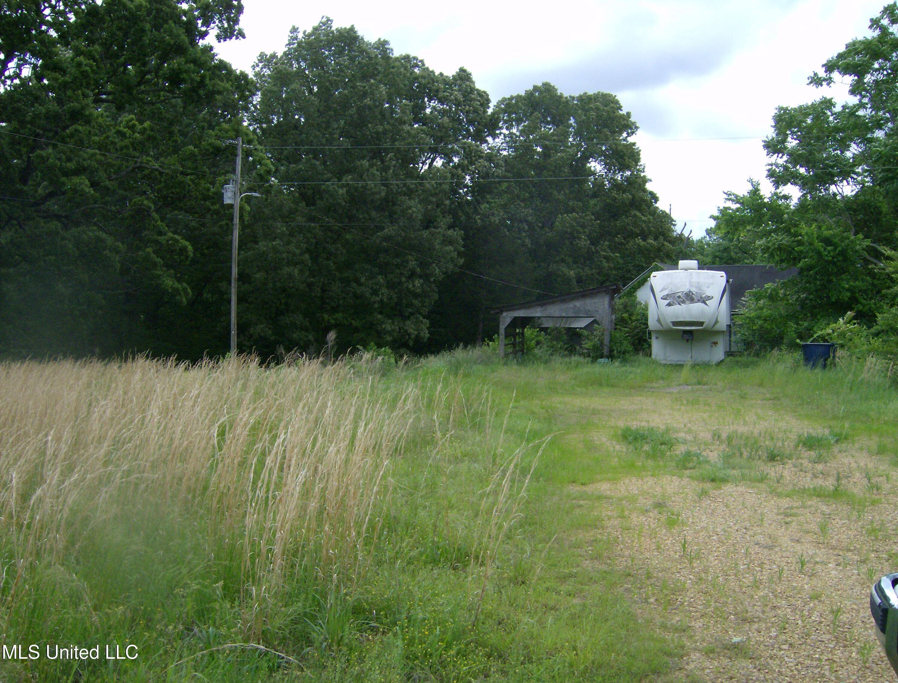 Byhalia, MS 38611,13705 Byhalia Road