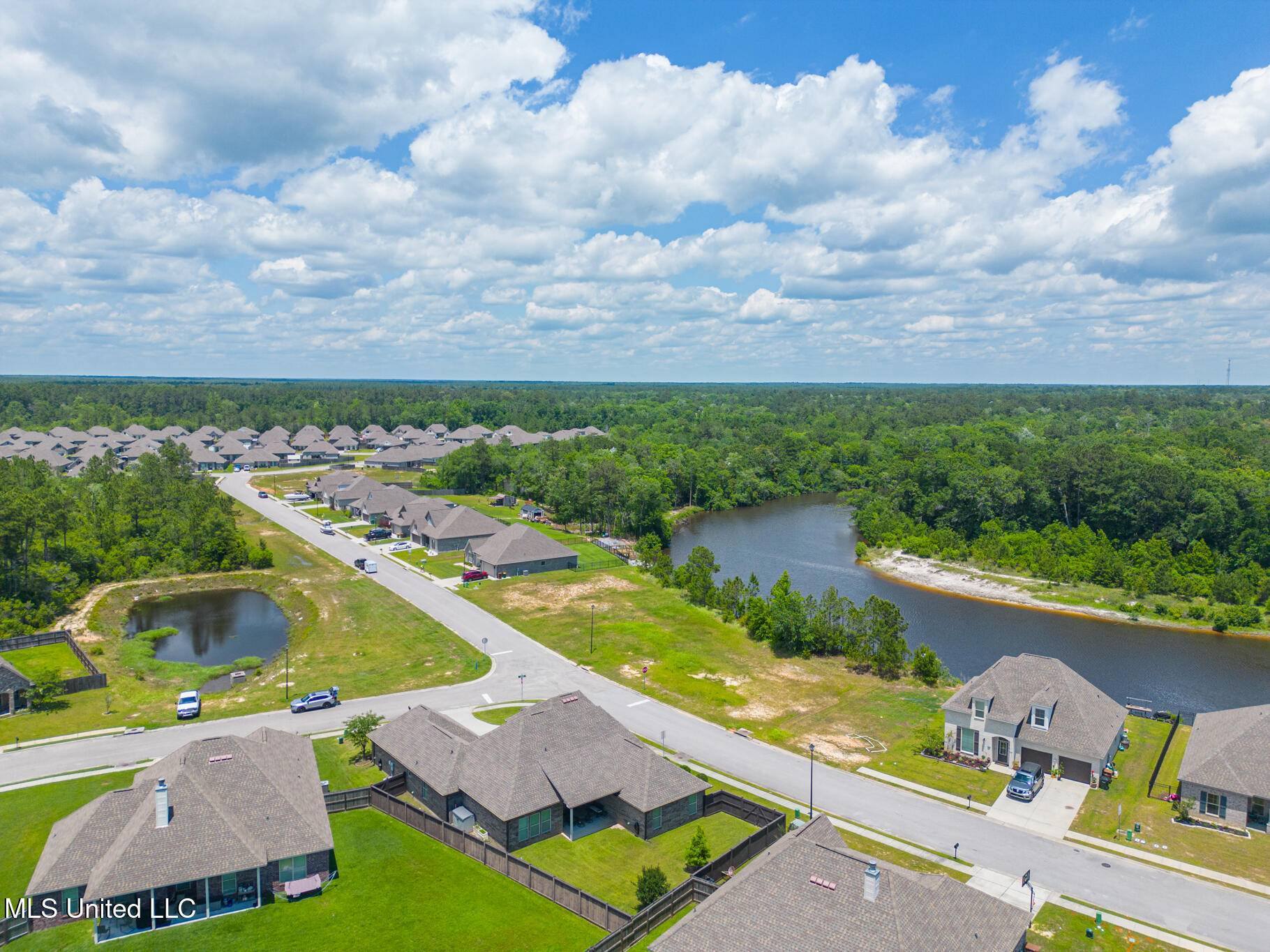 D'iberville, MS 39540,3936 David Lane