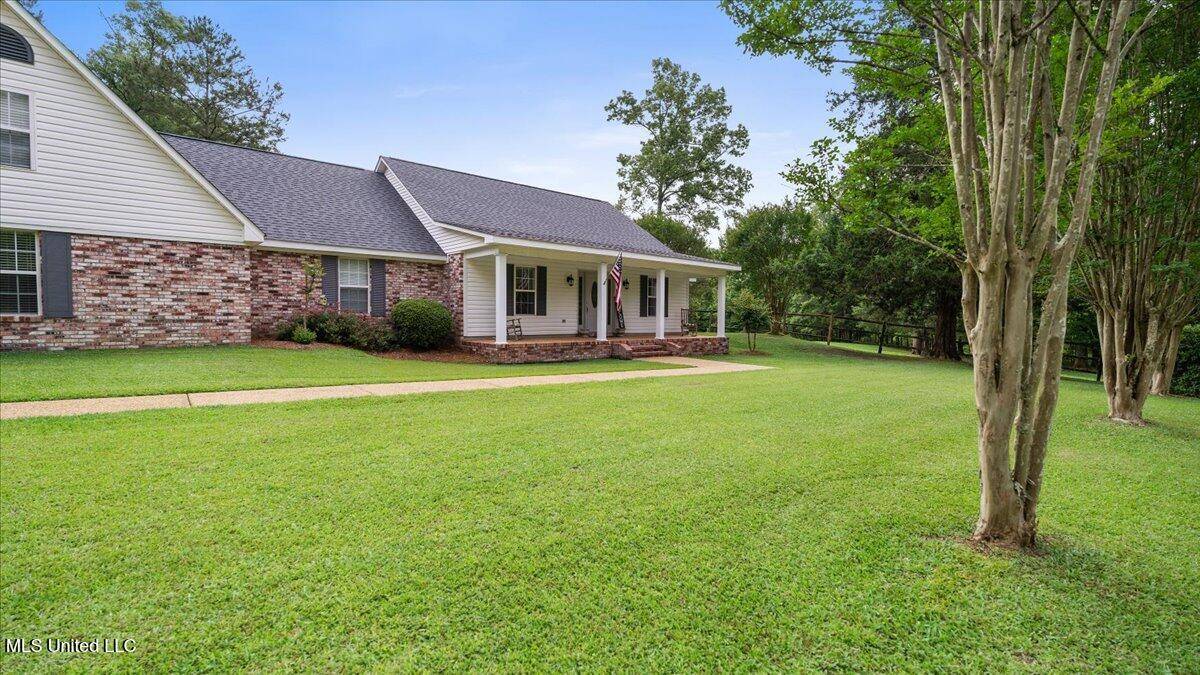 Vicksburg, MS 39180,768 Lake Boulevard