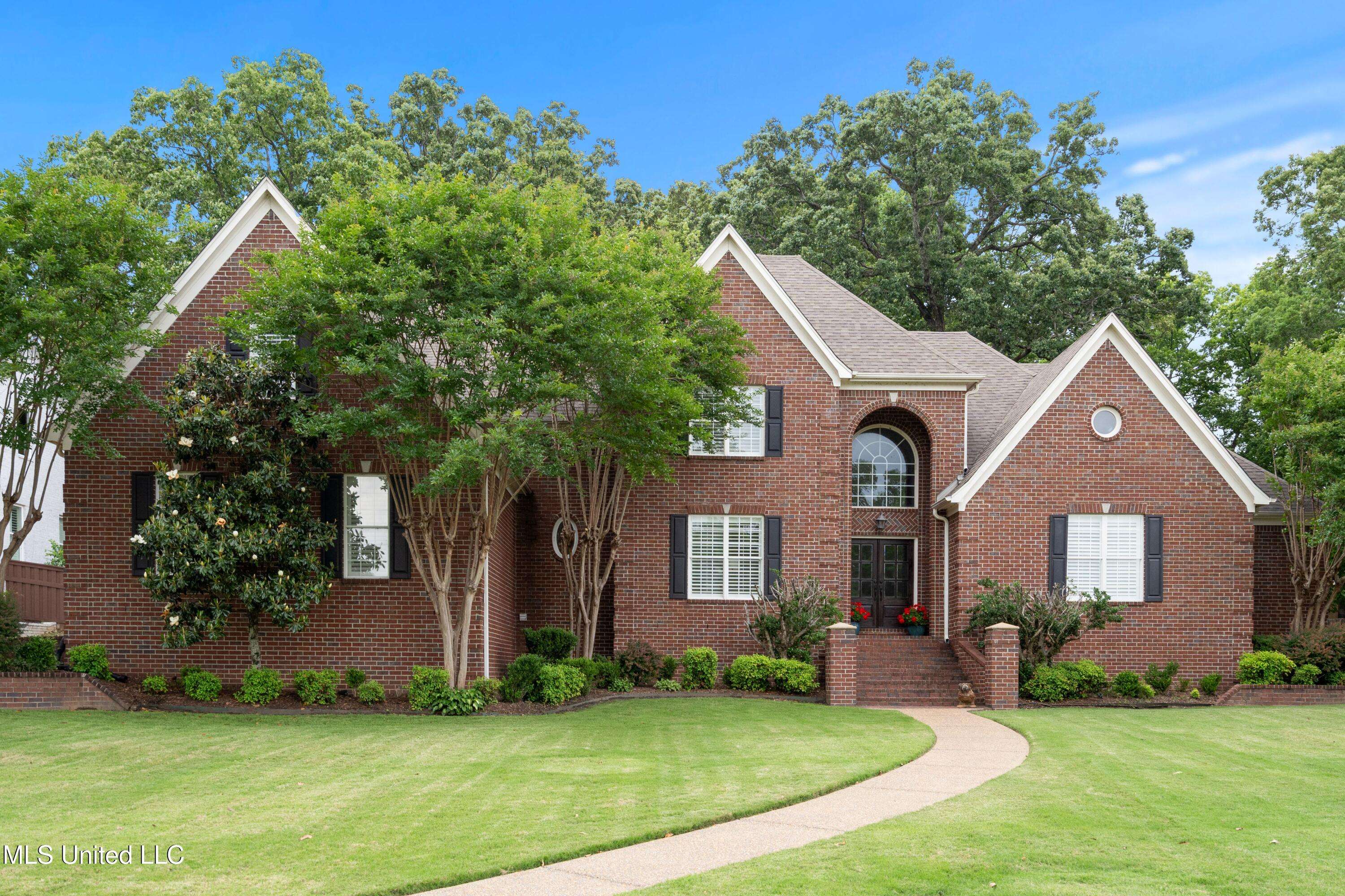 Southaven, MS 38672,2038 Nottaway Drive