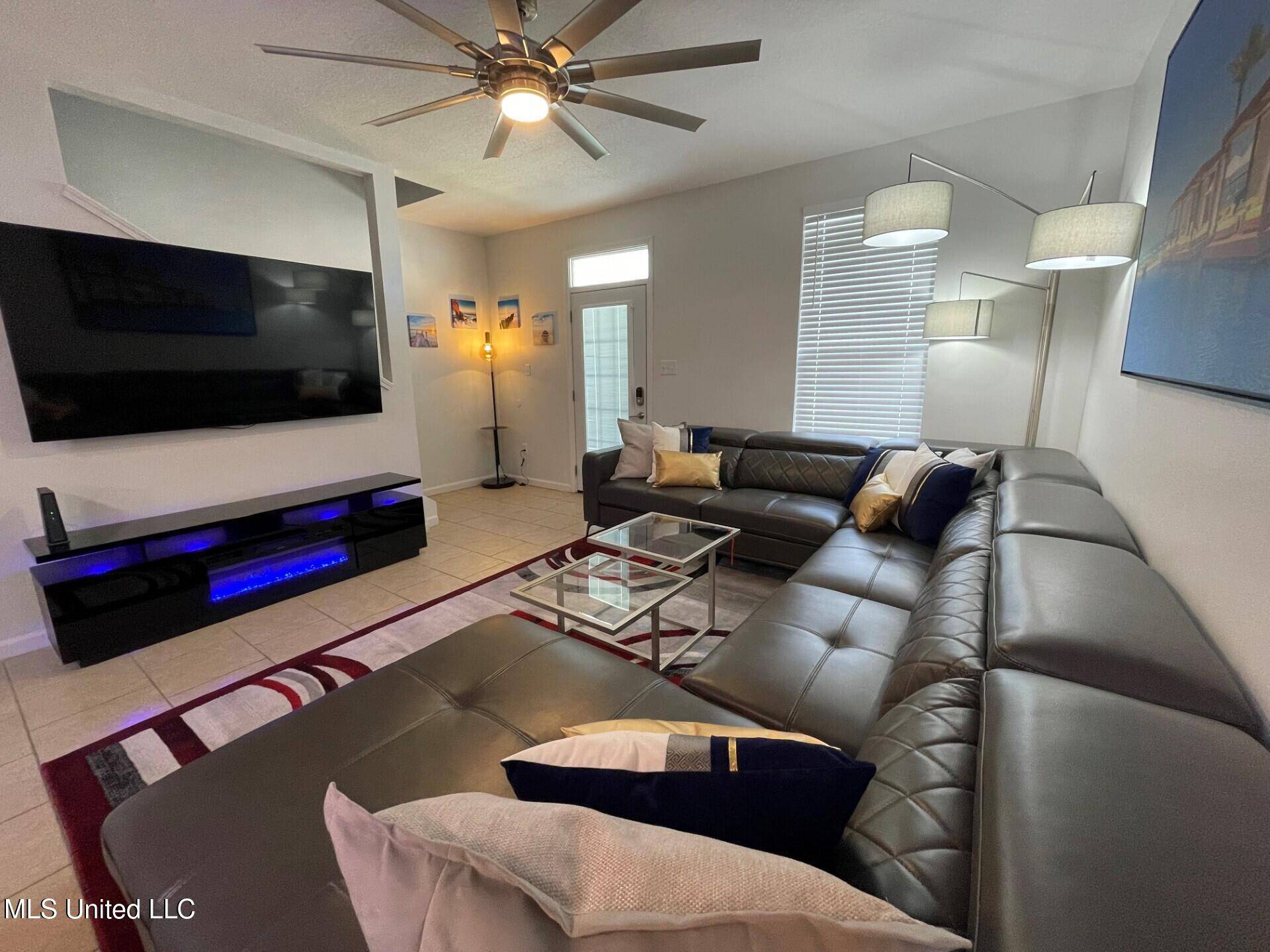 Gulfport, MS 39507,1276 Century Oaks Drive #B