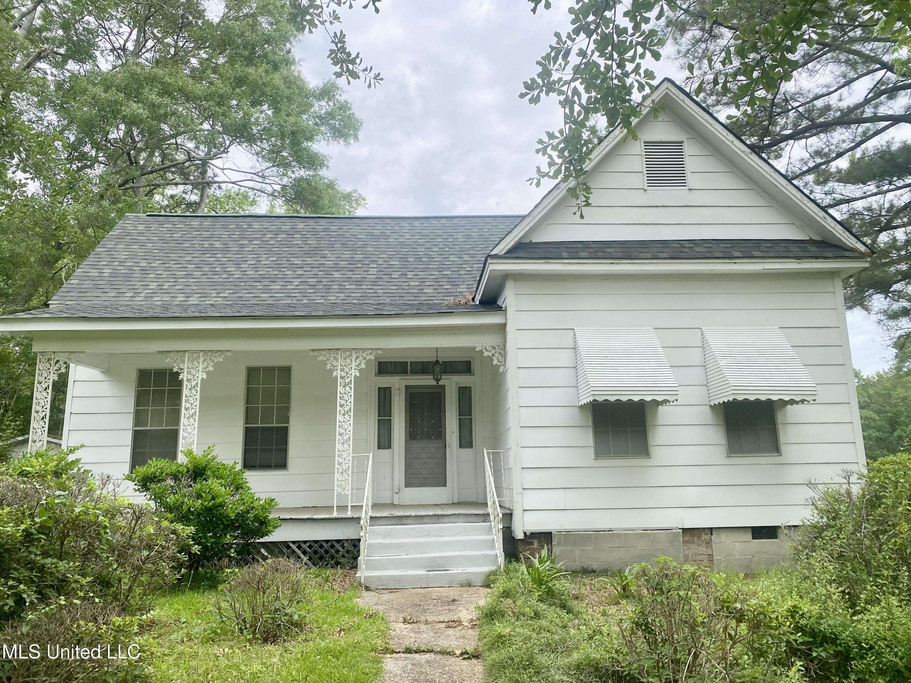 Hazlehurst, MS 39083,613 Georgetown Street