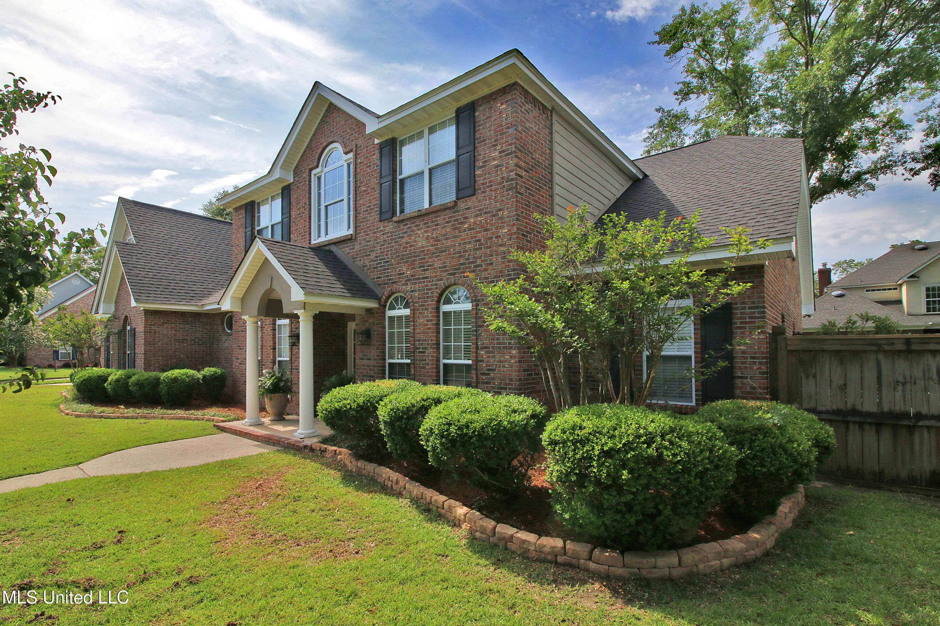 Ocean Springs, MS 39564,2528 Faulkner Court