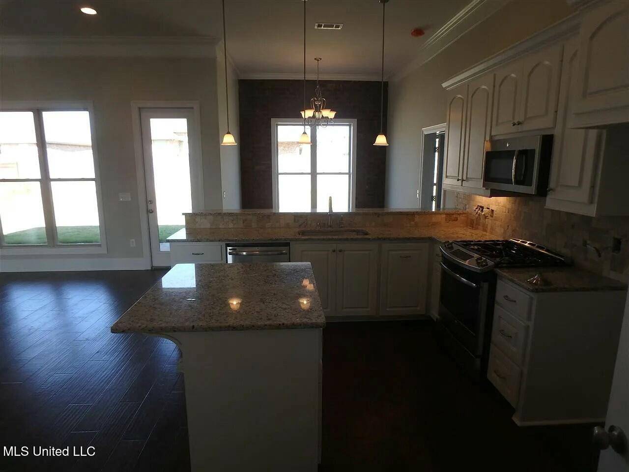 Madison, MS 39110,114 Essen Lane