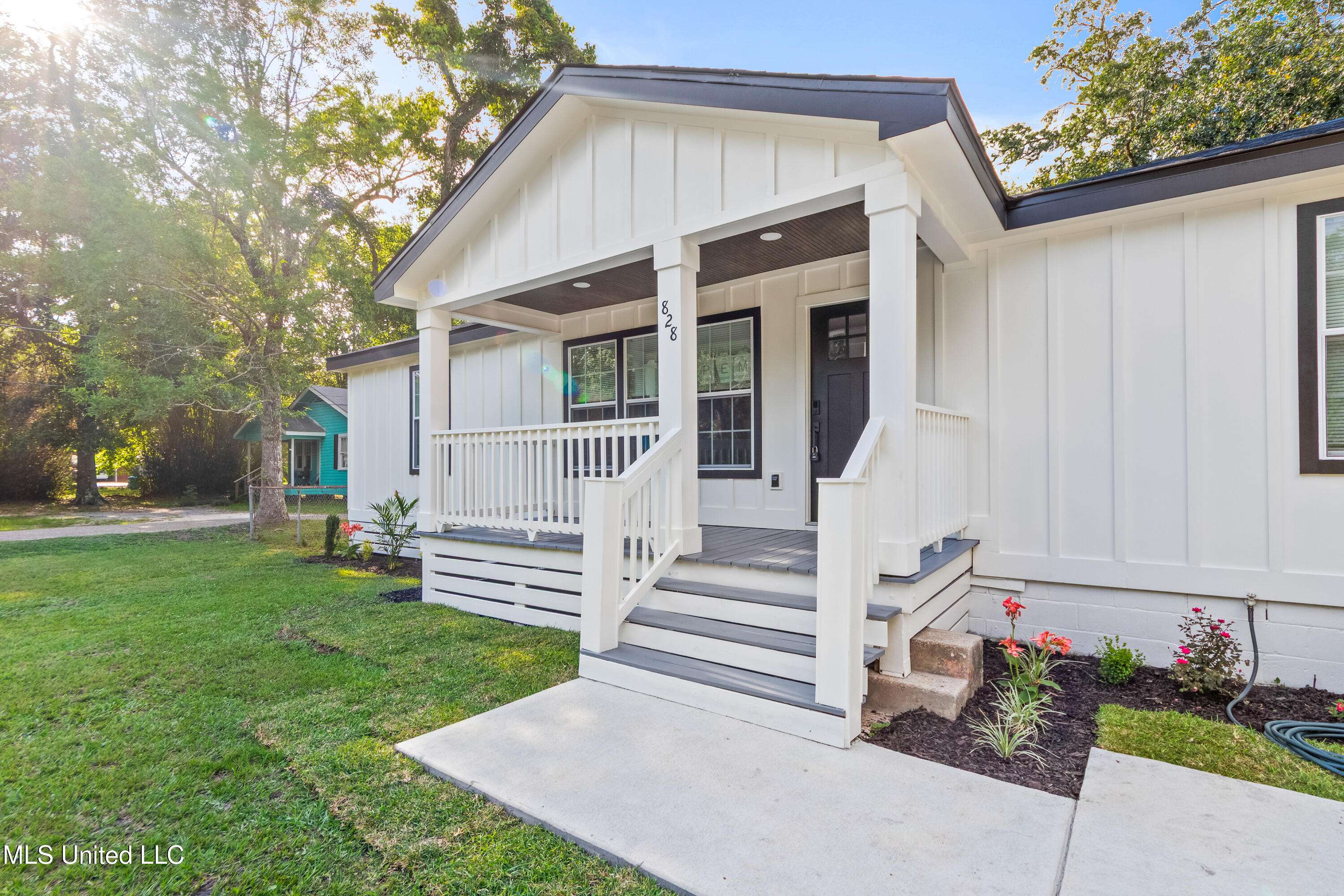 Gulfport, MS 39501,828 24th Street