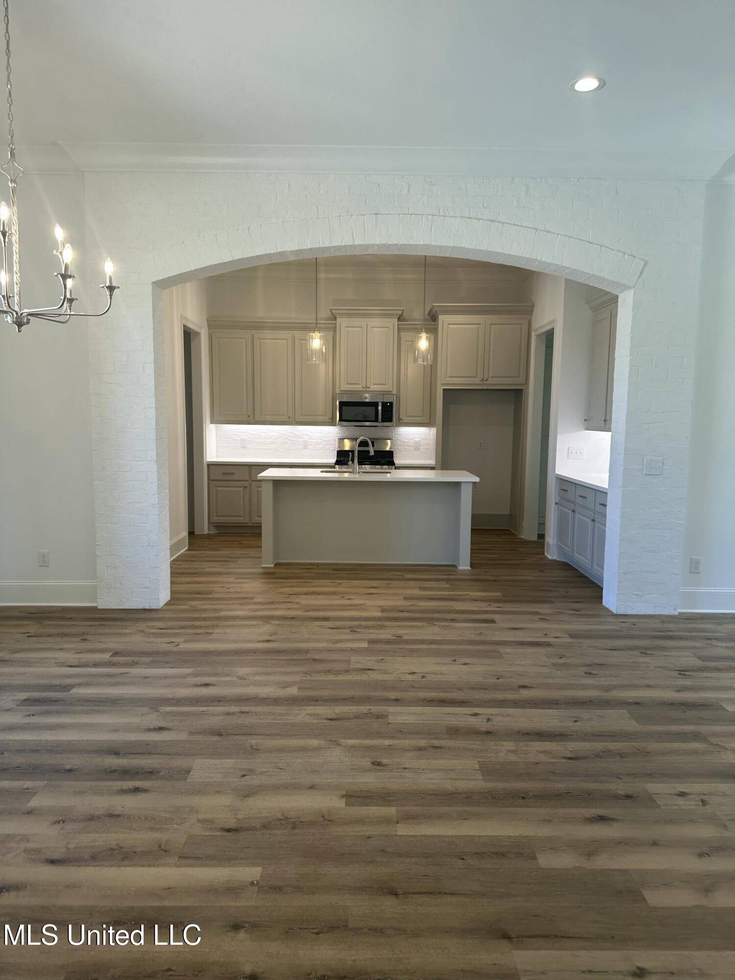 Canton, MS 39046,448 Aurora Circle