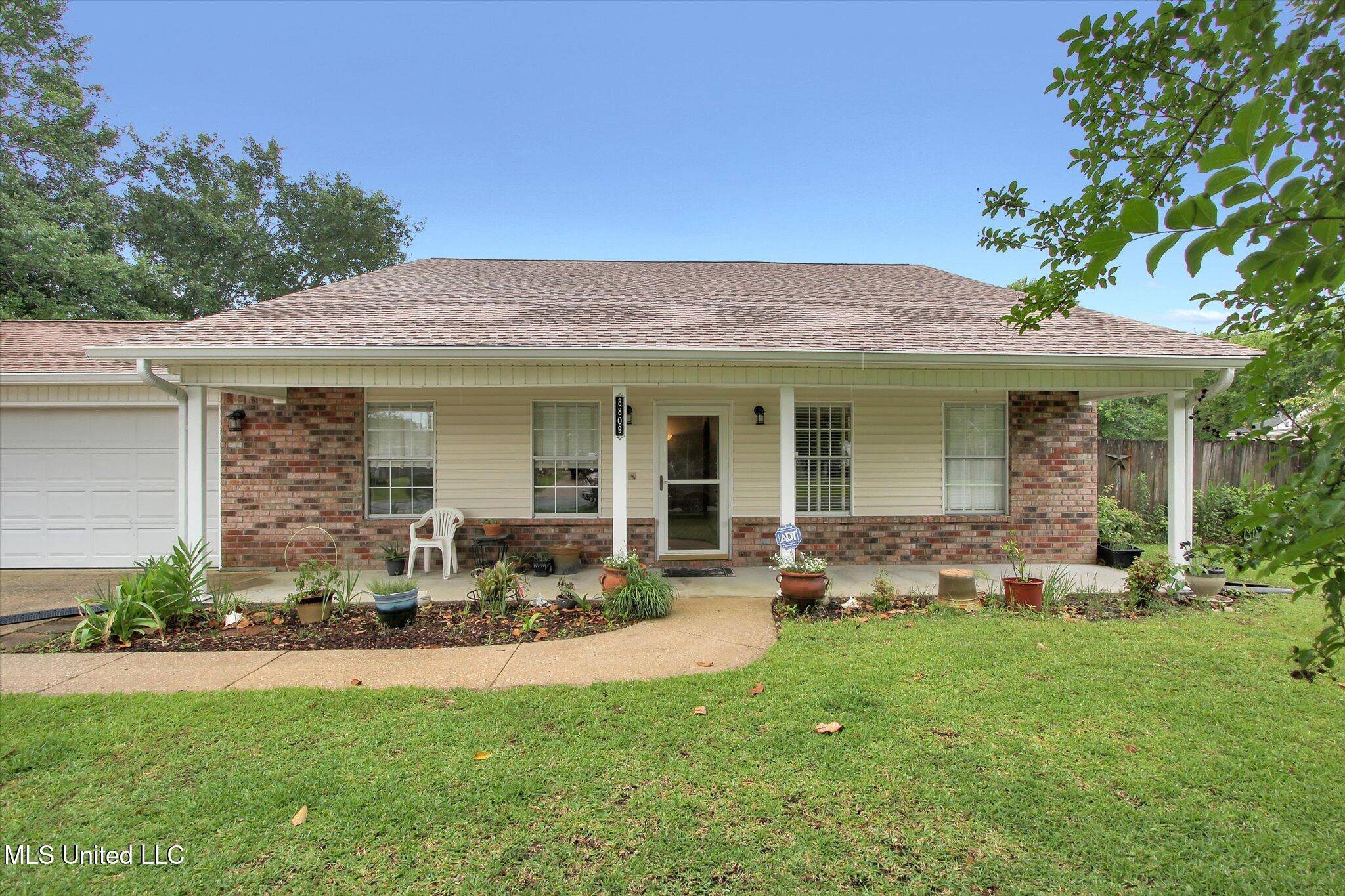 Ocean Springs, MS 39564,8809 Old Walnut Road