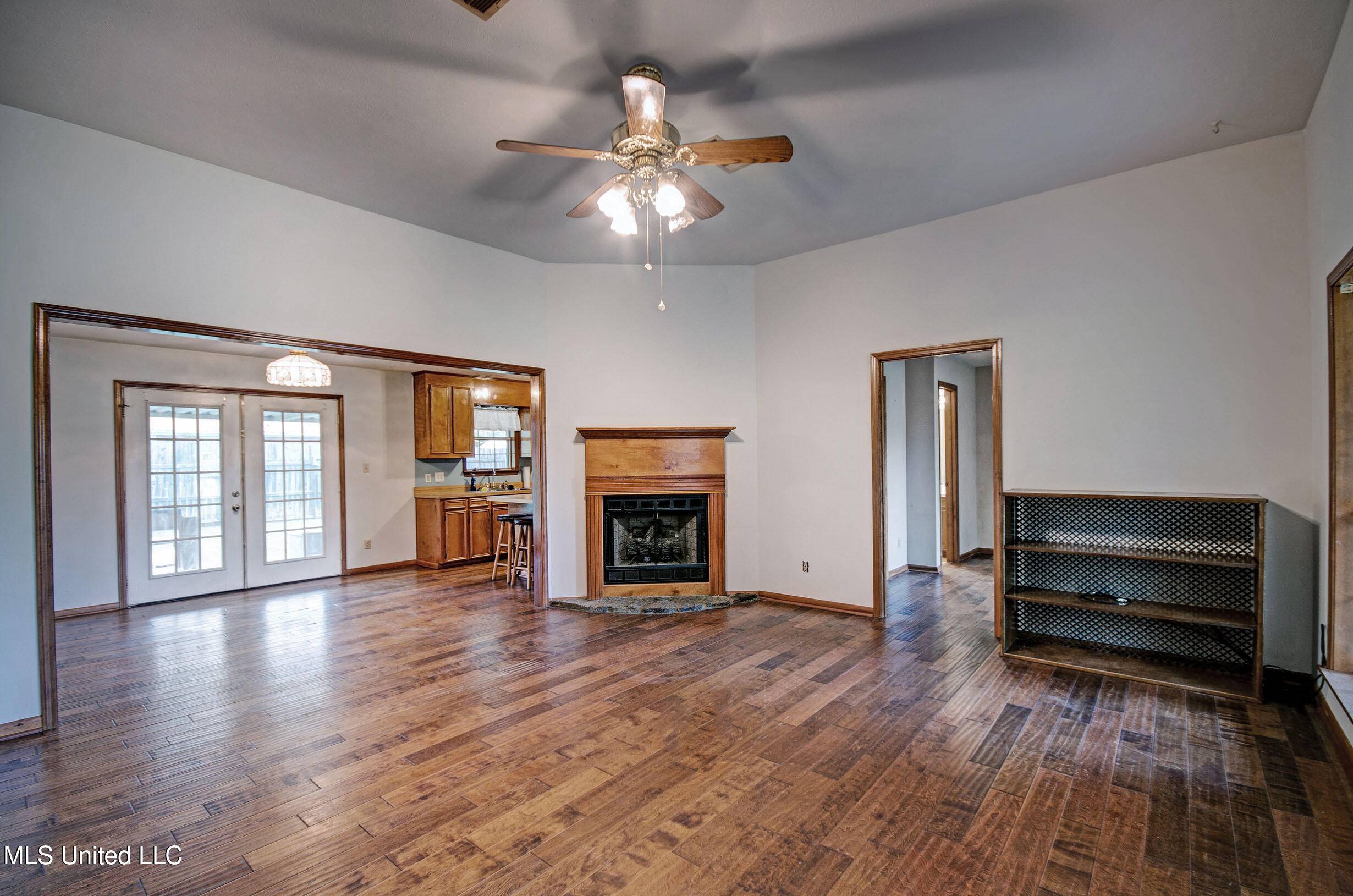 Hazlehurst, MS 39083,229 Pinehurst Circle