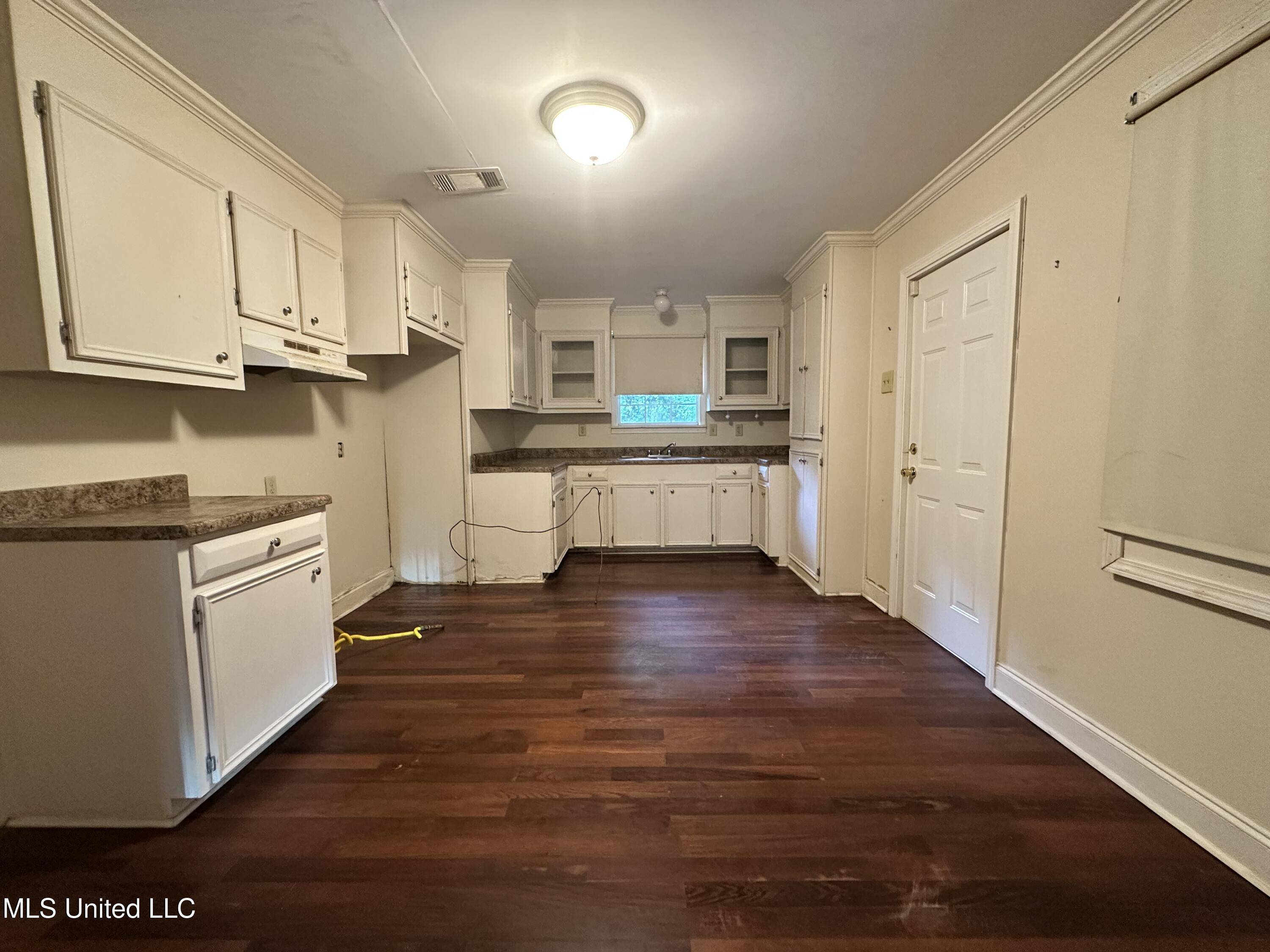Natchez, MS 39120,103 Lasalle Street