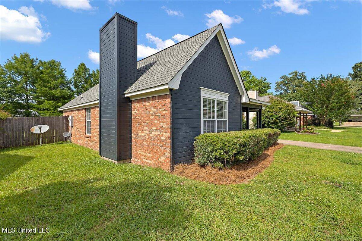 Brandon, MS 39047,353 Evergreen Way Way