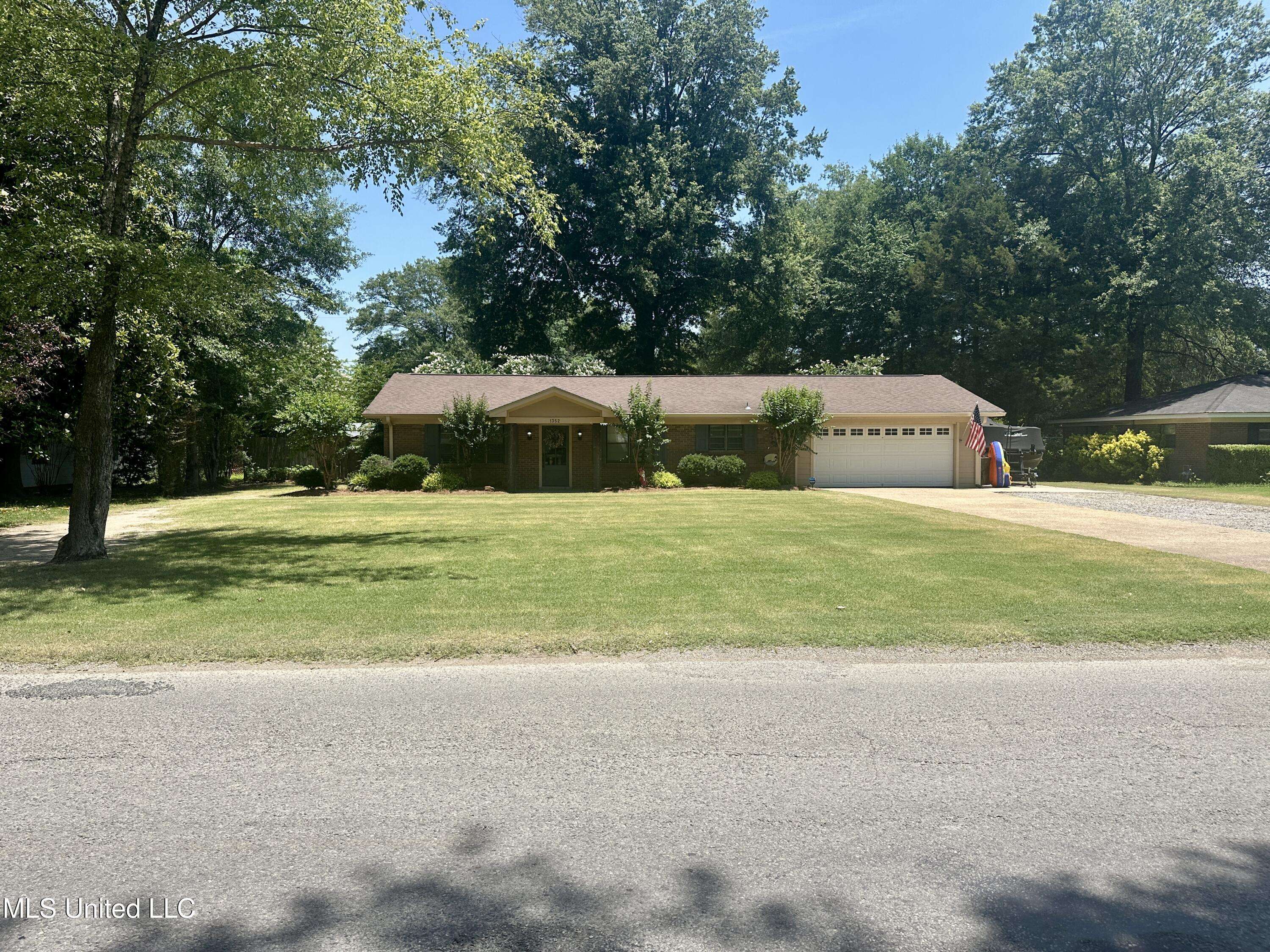 Cleveland, MS 38732,1352 Memorial Drive