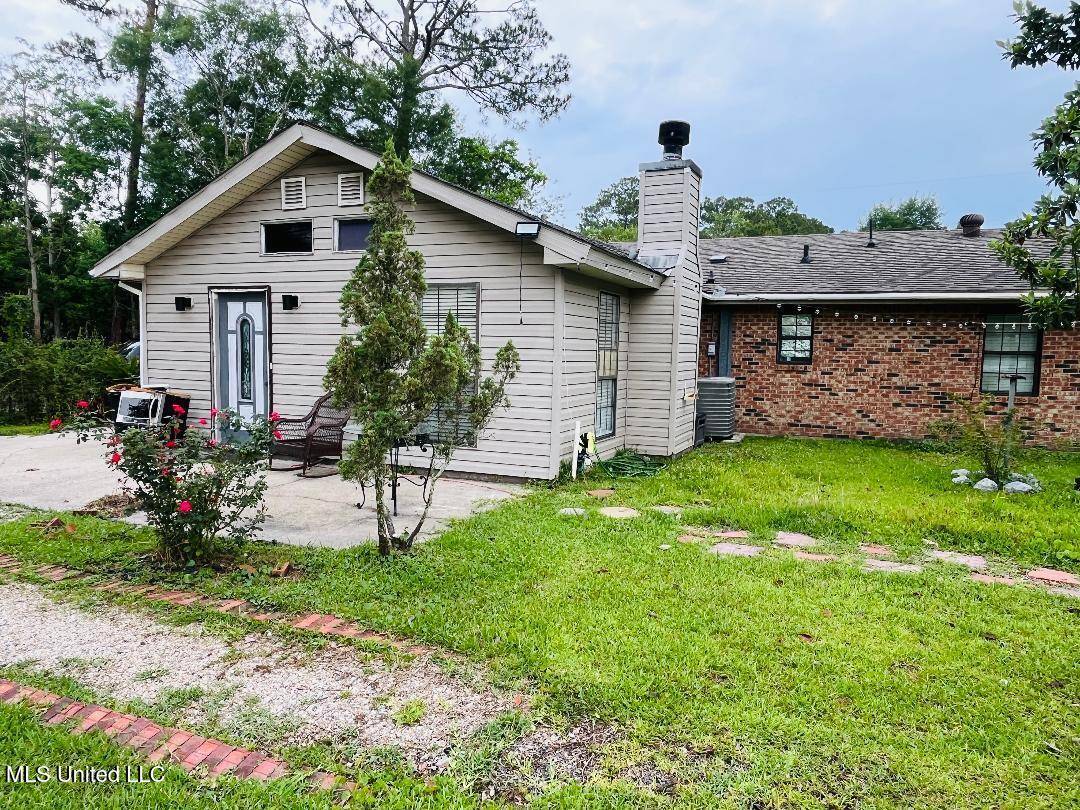 Waveland, MS 39576,856 Saint Joseph Street